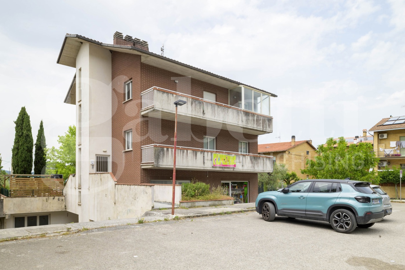 Appartamento con box a Gubbio