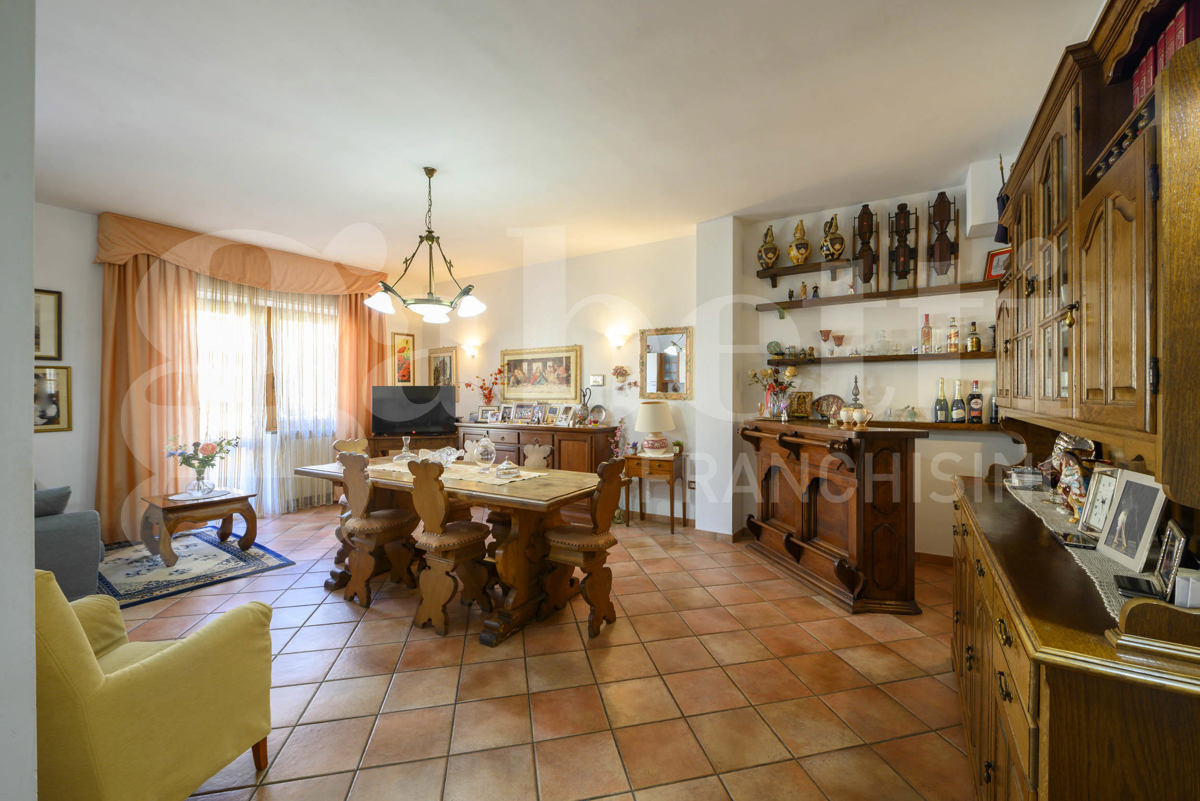 Appartamento con box a Gubbio