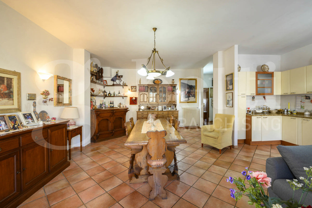 Appartamento con box a Gubbio