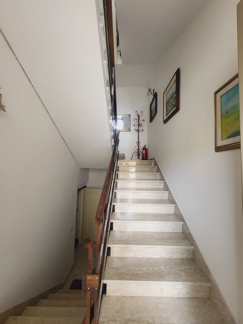 Appartamento con giardino a Gubbio