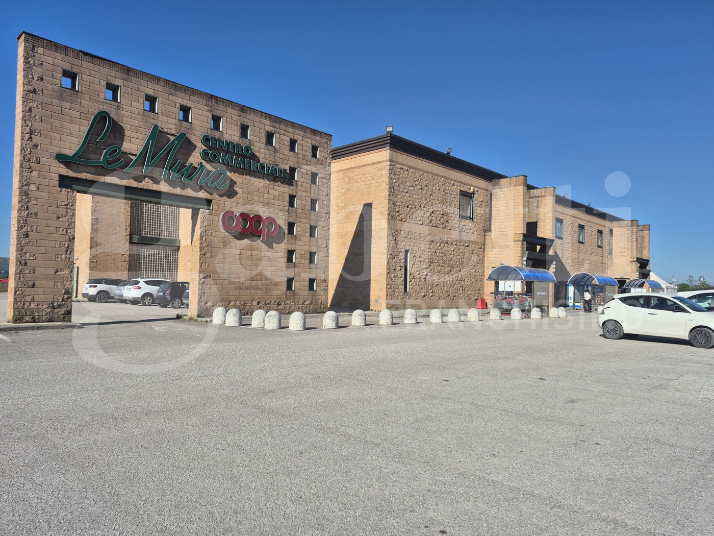 Attivit� commerciale Bar e tabacchi in vendita a Gubbio