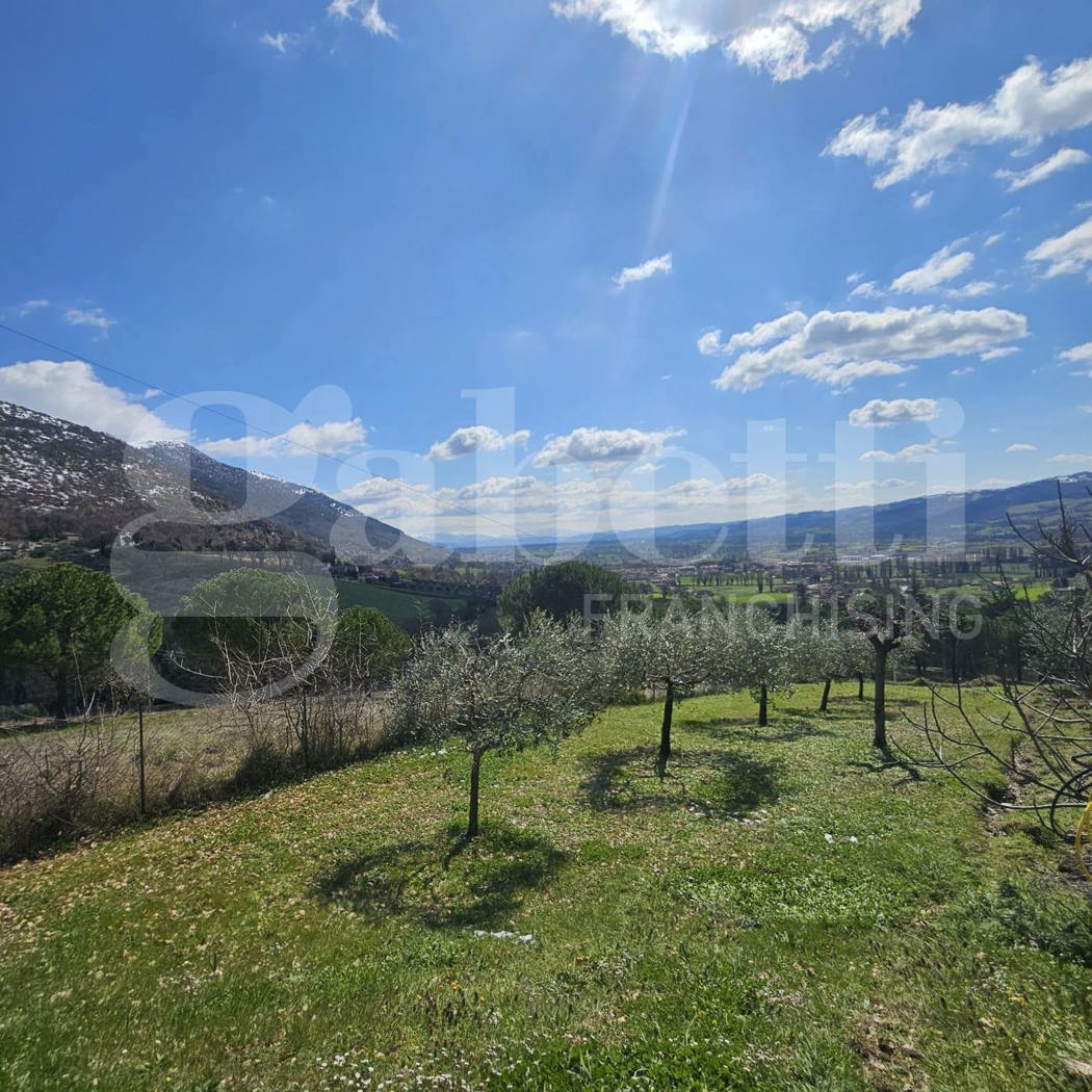 Quadrilocale da ristrutturare a Gubbio