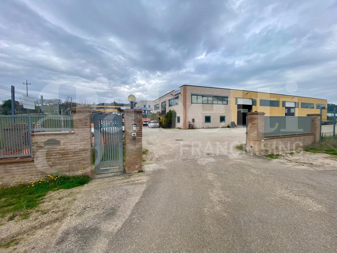 Capannone in vendita a Gualdo Cattaneo