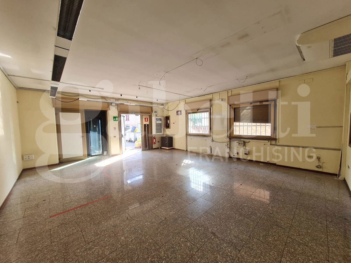 Ufficio da ristrutturare a Gubbio