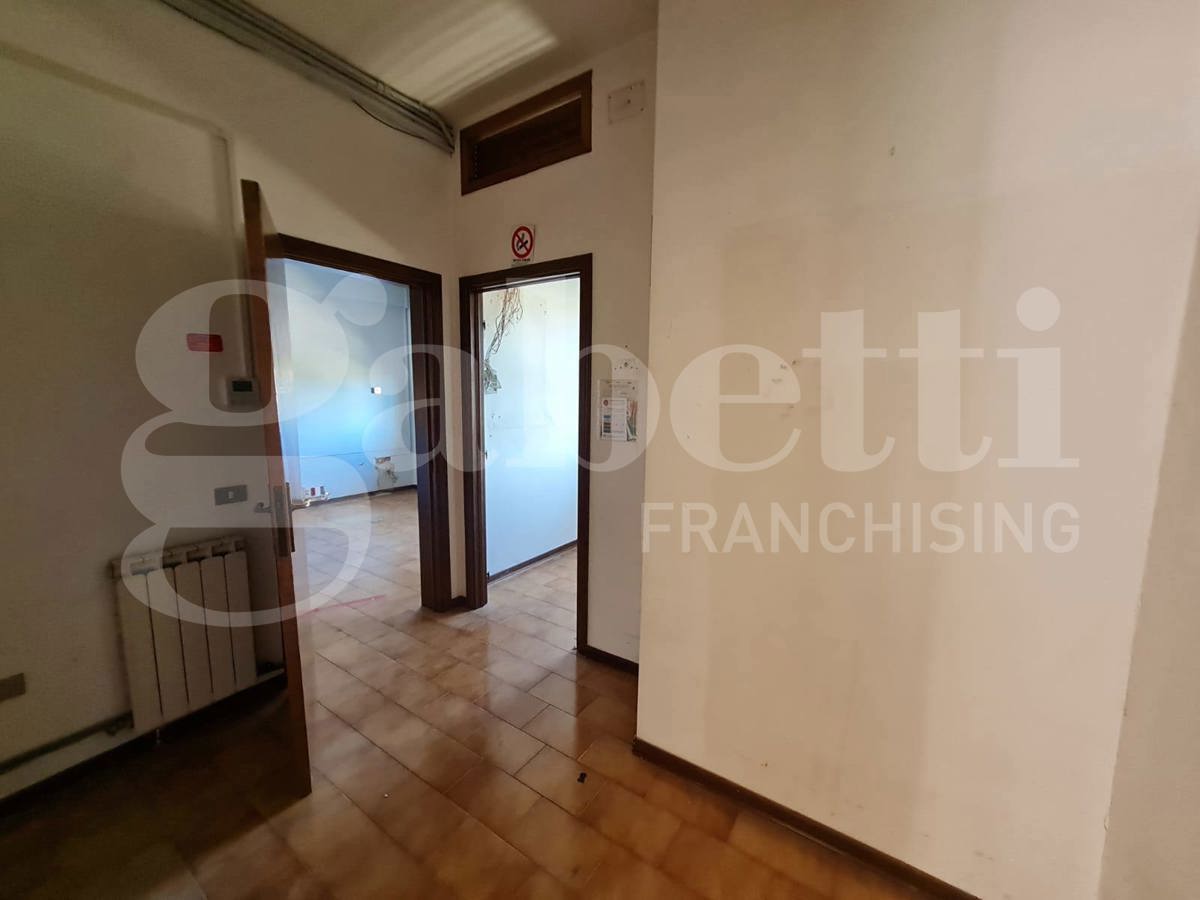 Ufficio da ristrutturare a Gubbio