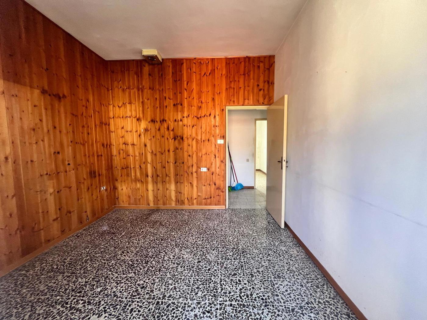 Trilocale da ristrutturare a Gubbio