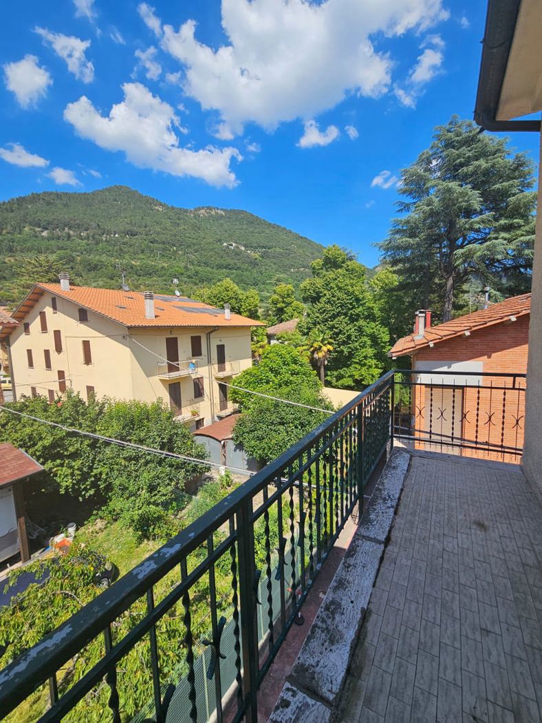 Trilocale da ristrutturare a Gubbio