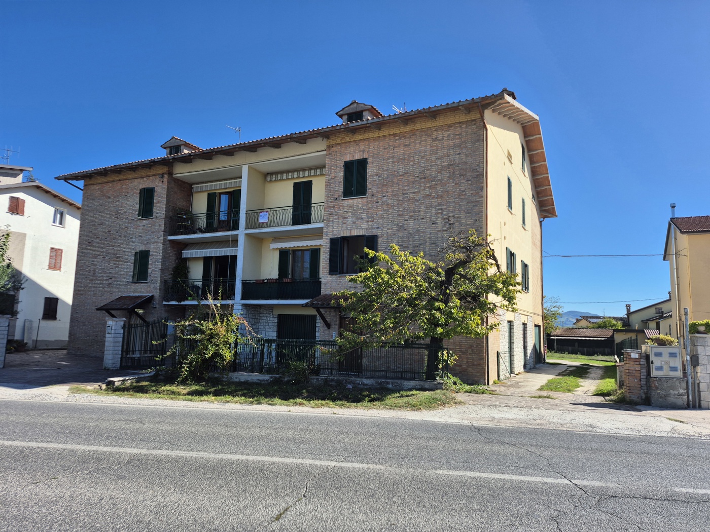 Appartamento con giardino a Gubbio