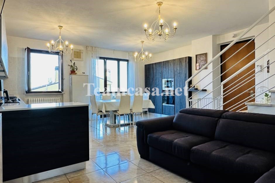 Villa con giardino a Pesaro