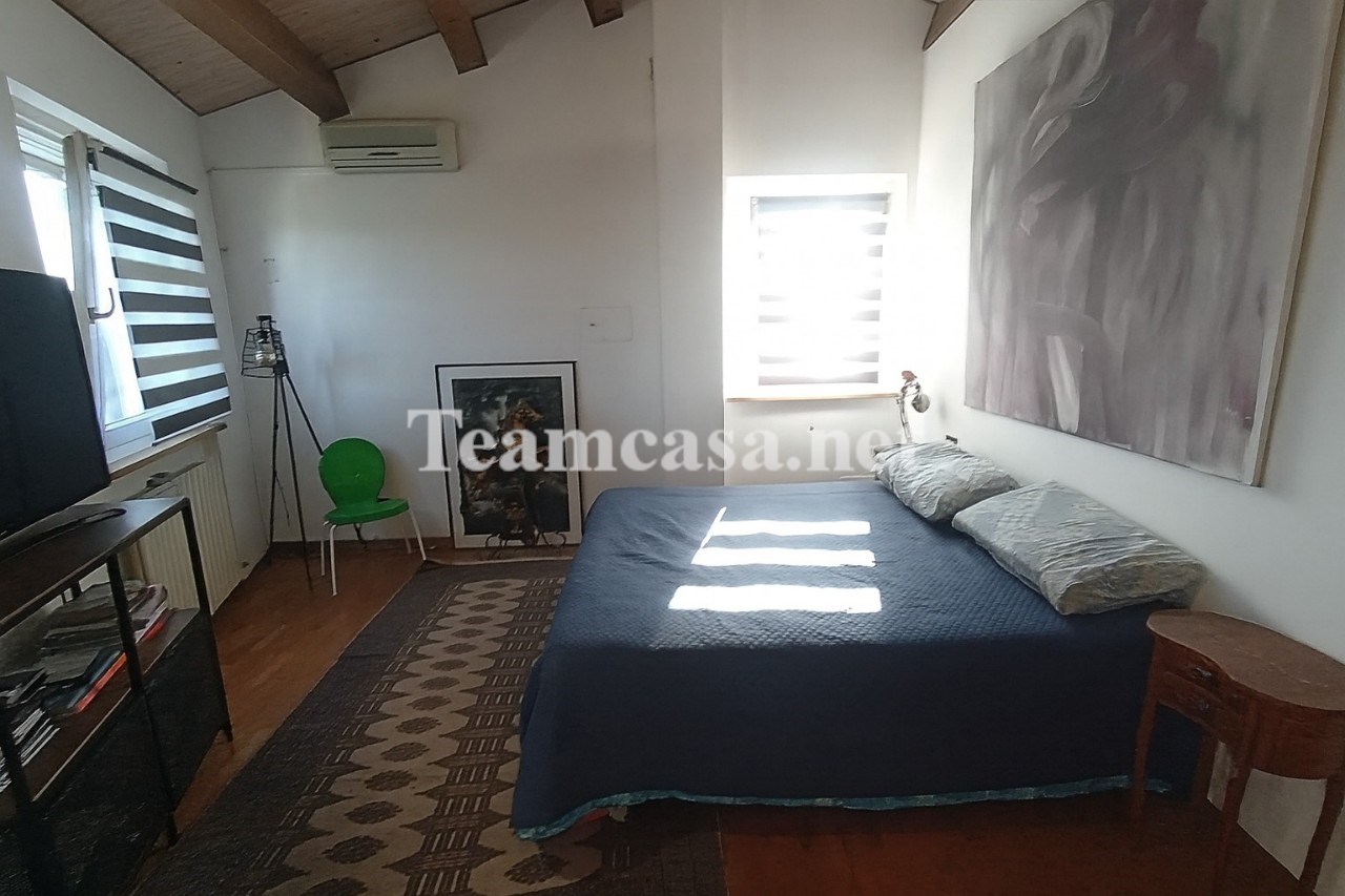 Casa indipendente con giardino a Pesaro