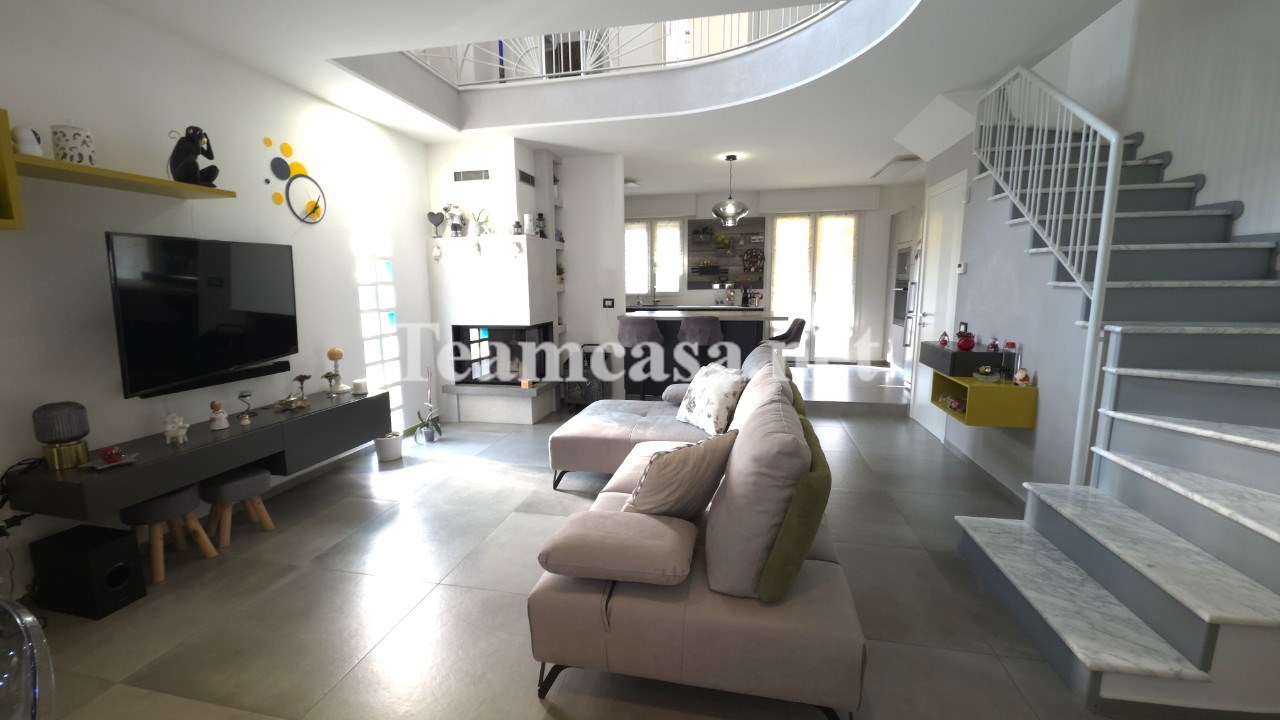 Villa in vendita a Pesaro