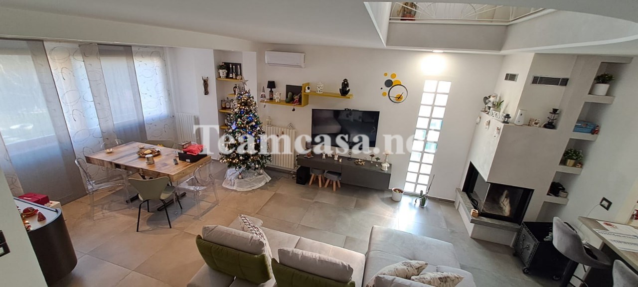 Villa in vendita a Pesaro