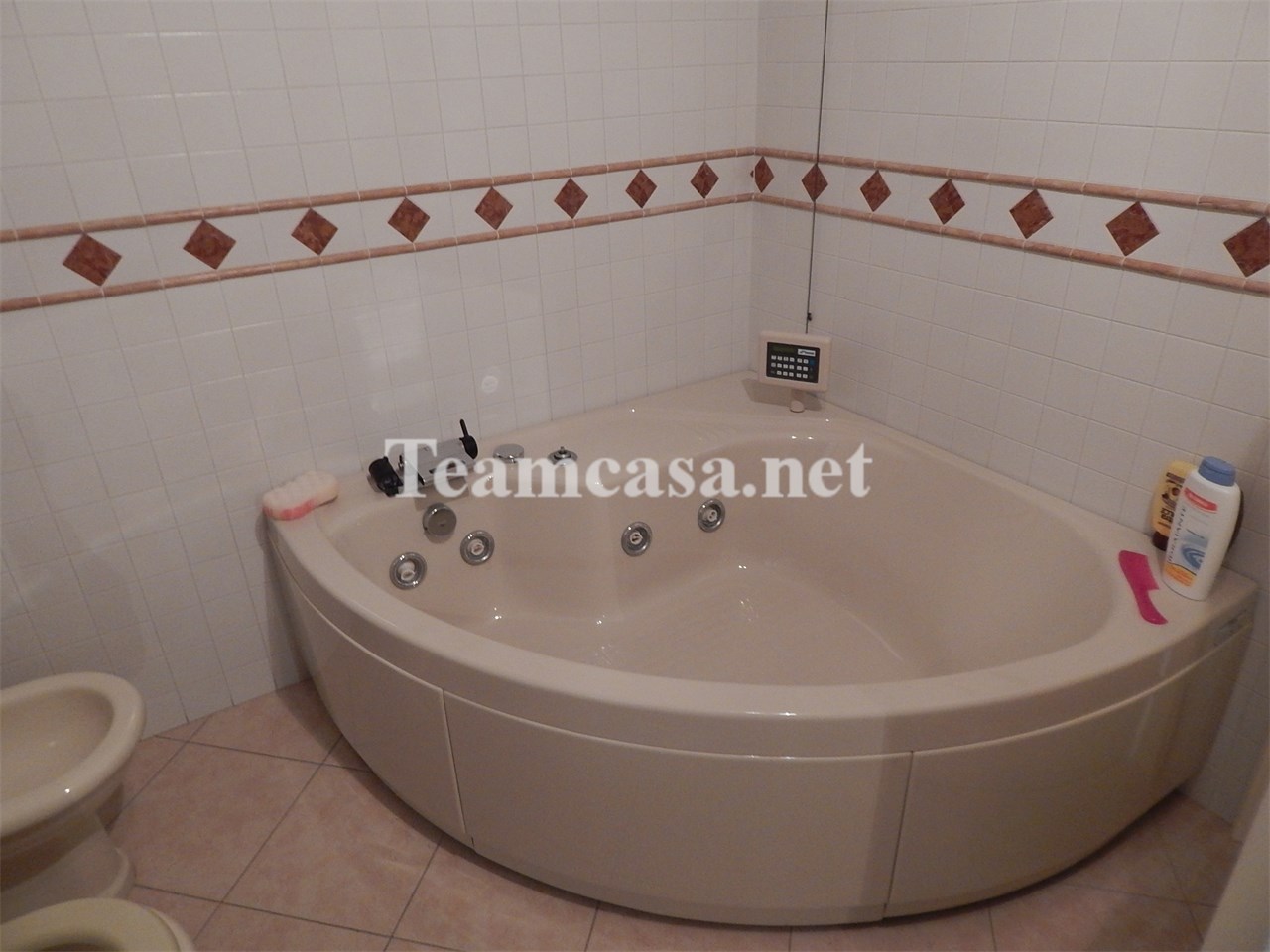 Villa con box a Pesaro