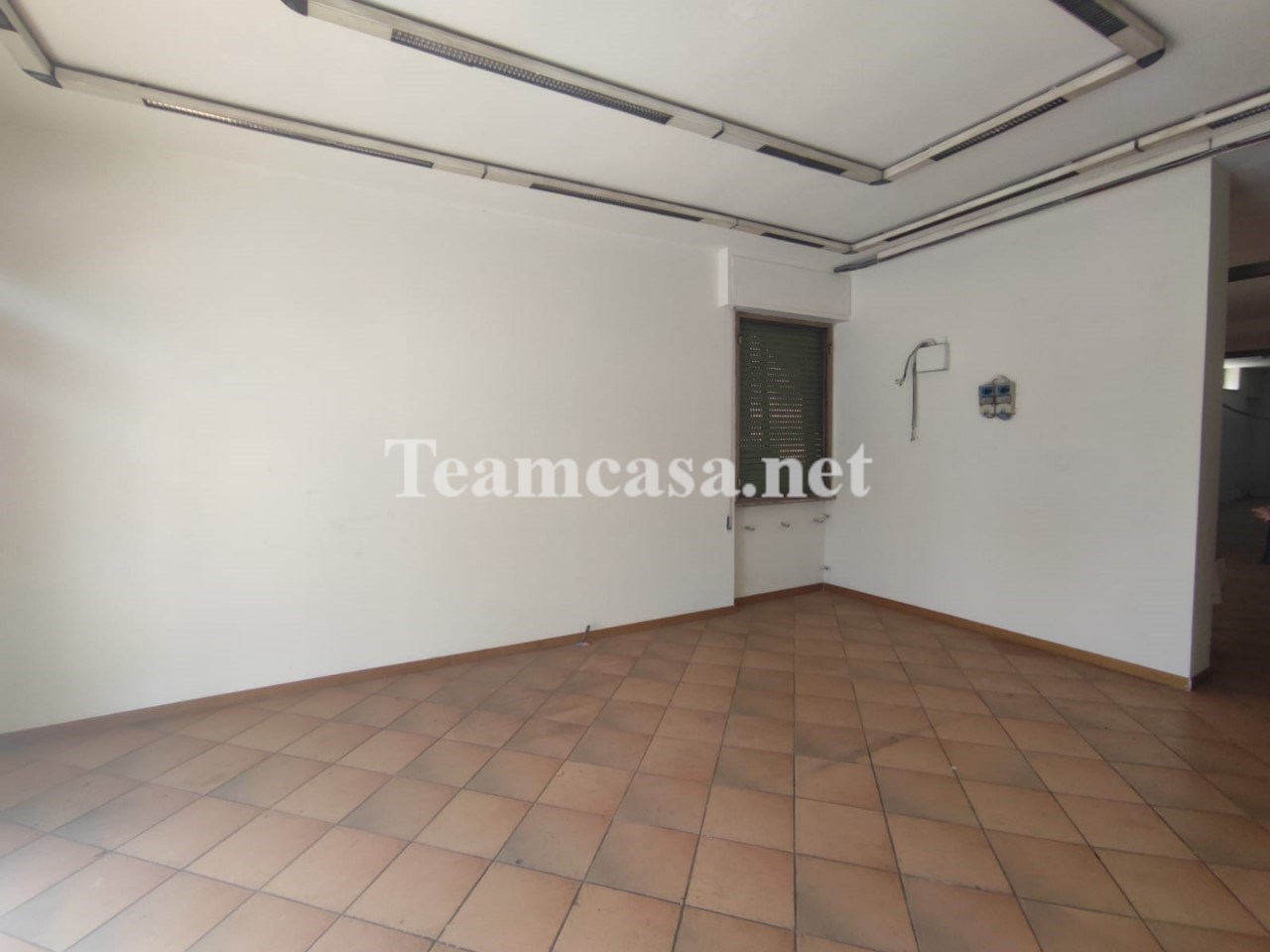 Negozio in affitto a Pesaro