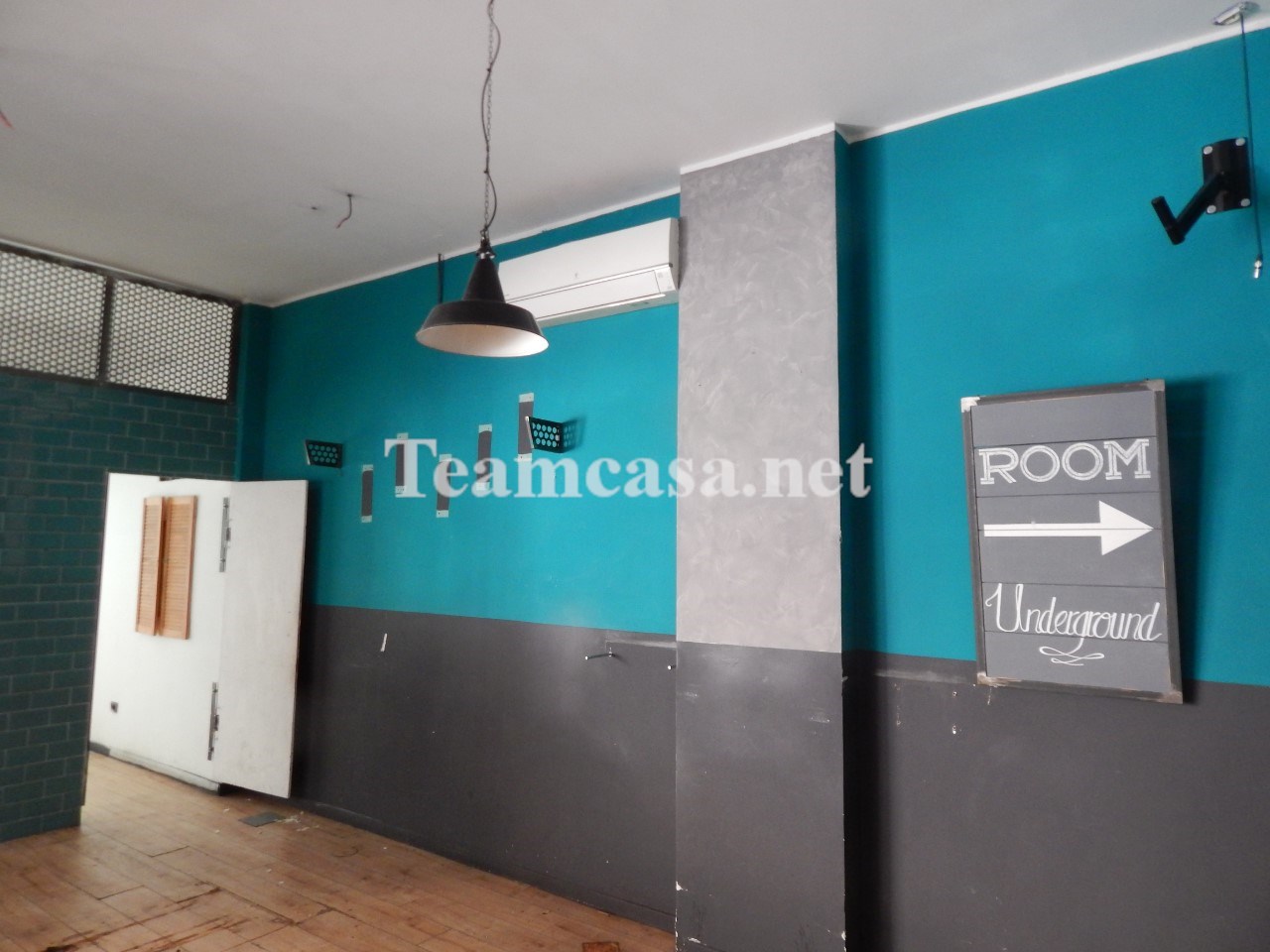 Negozio ristrutturato a Pesaro