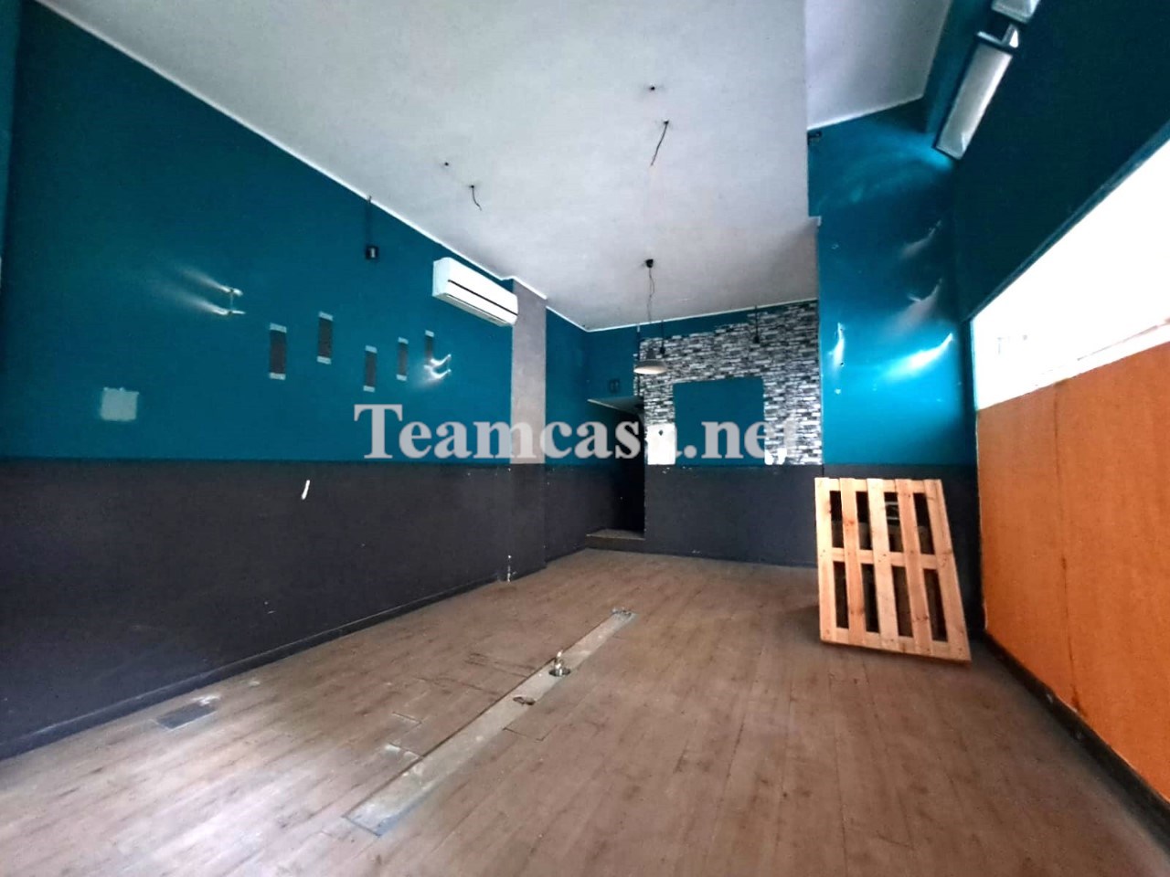 Negozio ristrutturato a Pesaro