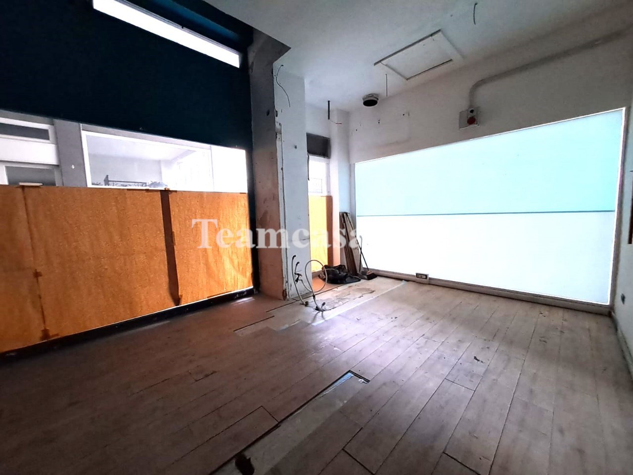 Negozio ristrutturato a Pesaro