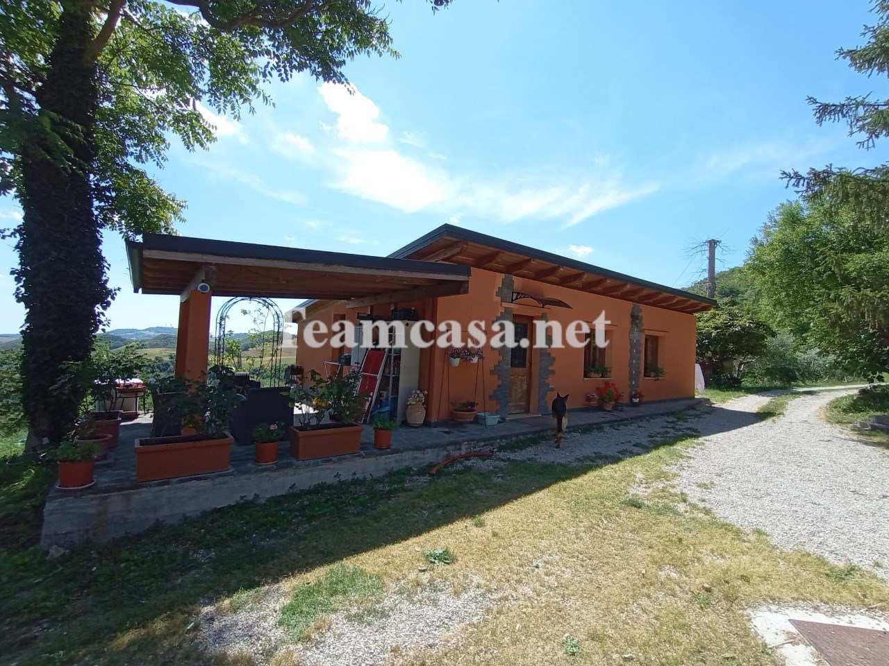 Casa indipendente con giardino a Pesaro