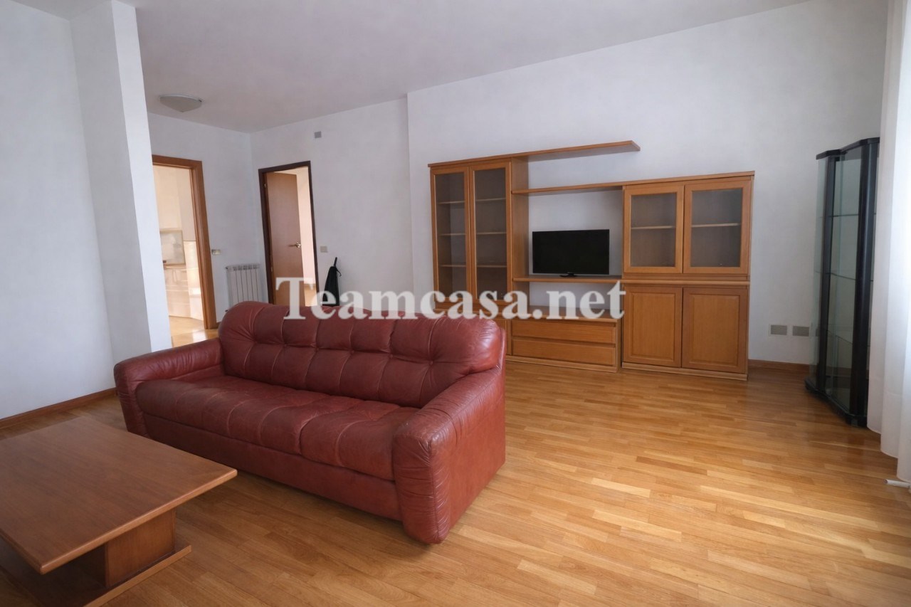 Quadrilocale con giardino a Pesaro