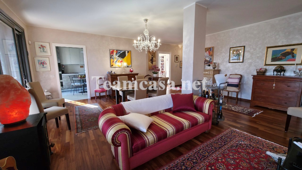 Quadrilocale con terrazzo a Pesaro