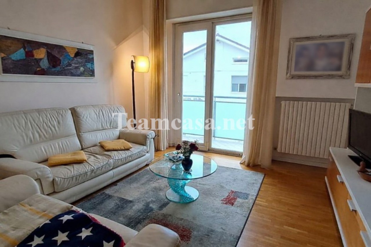 Trilocale con box a Pesaro