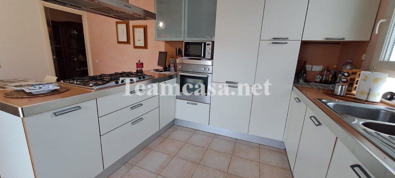 Trilocale con box a Pesaro