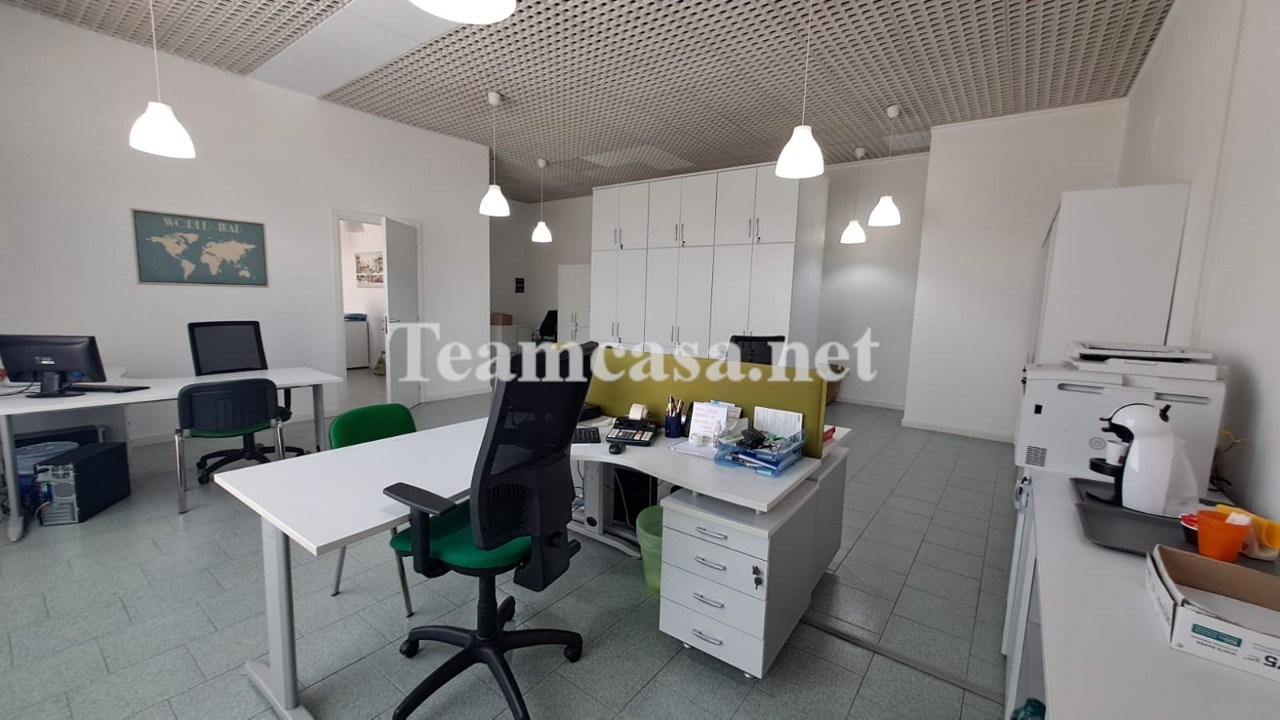 Ufficio in affitto a Pesaro