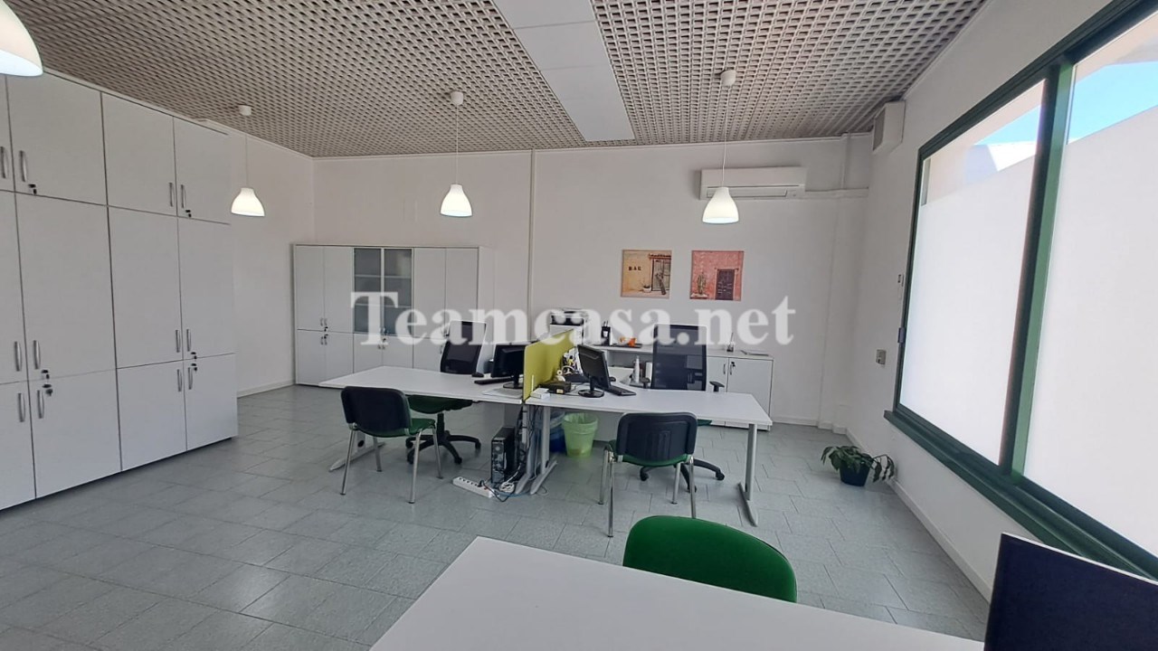 Ufficio in affitto a Pesaro