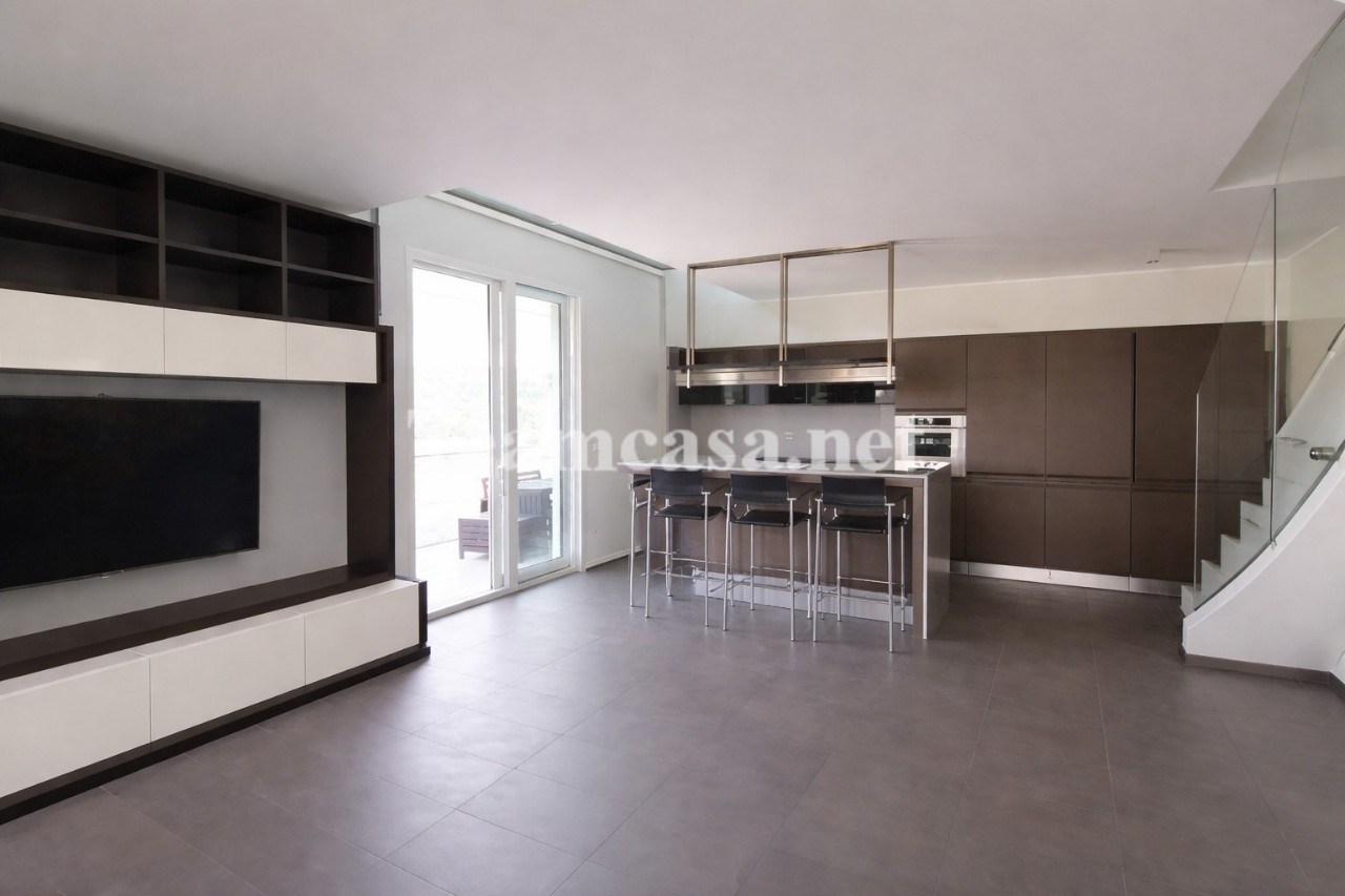 Bilocale con terrazzo a Pesaro