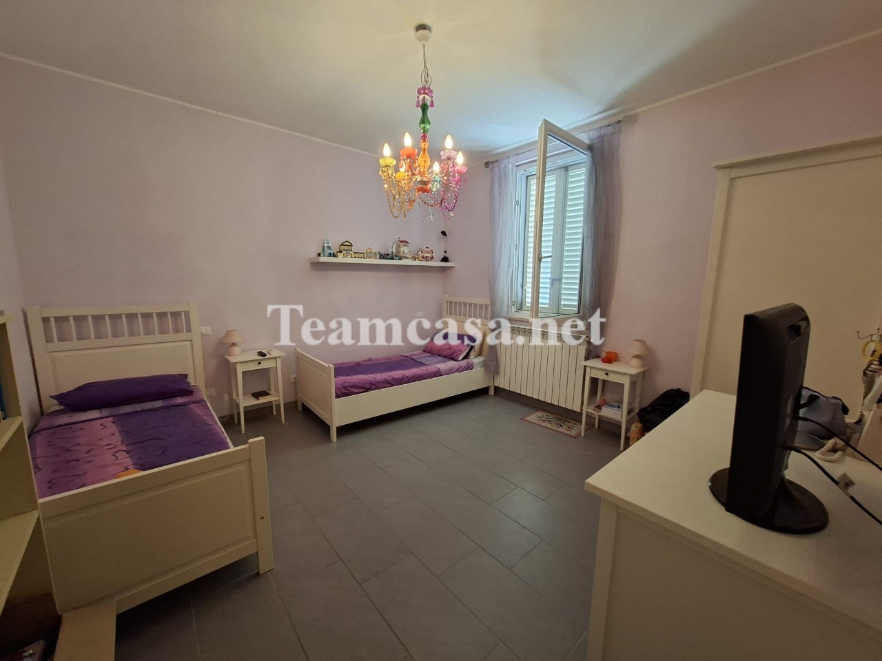 Casa indipendente con box doppio a Pesaro