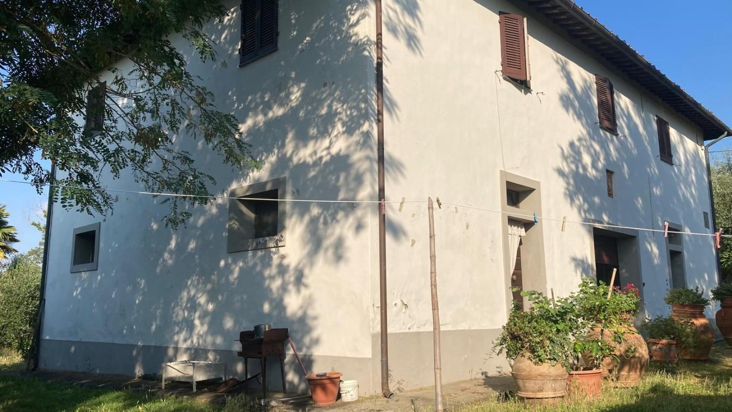 Rustico con giardino a Peccioli