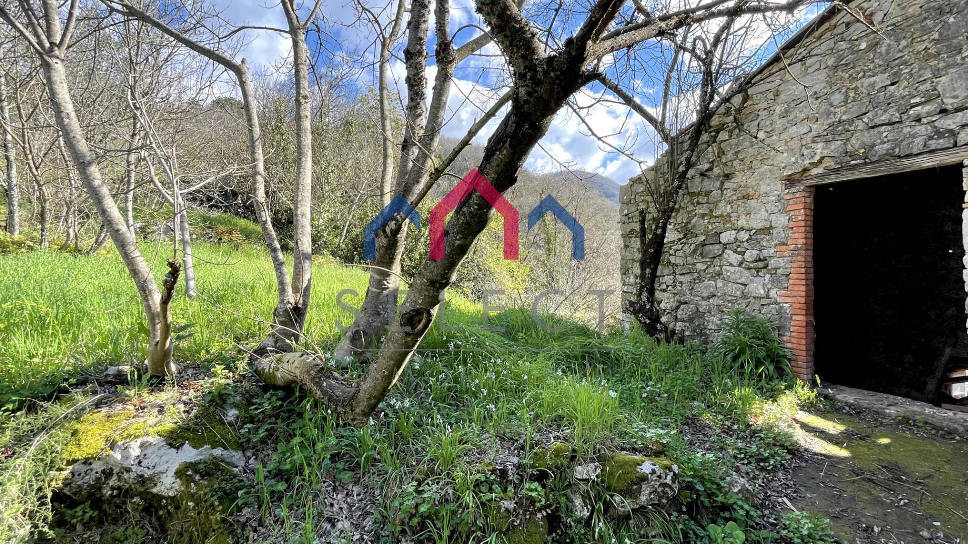 Rustico in vendita a Pescaglia, Villa a Roggio