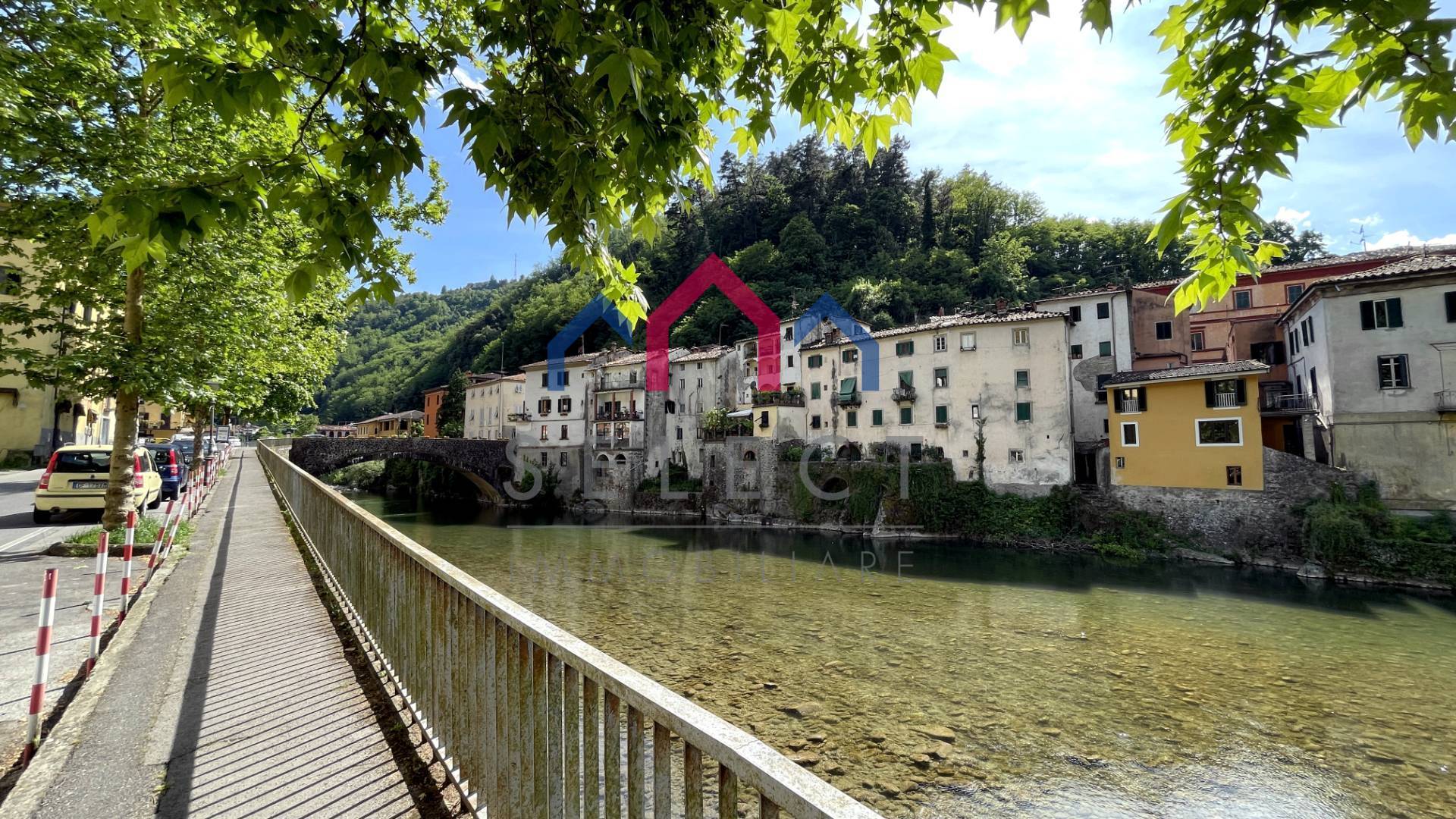 Palazzi in vendita a Bagni di Lucca, Ponte a Serraglio