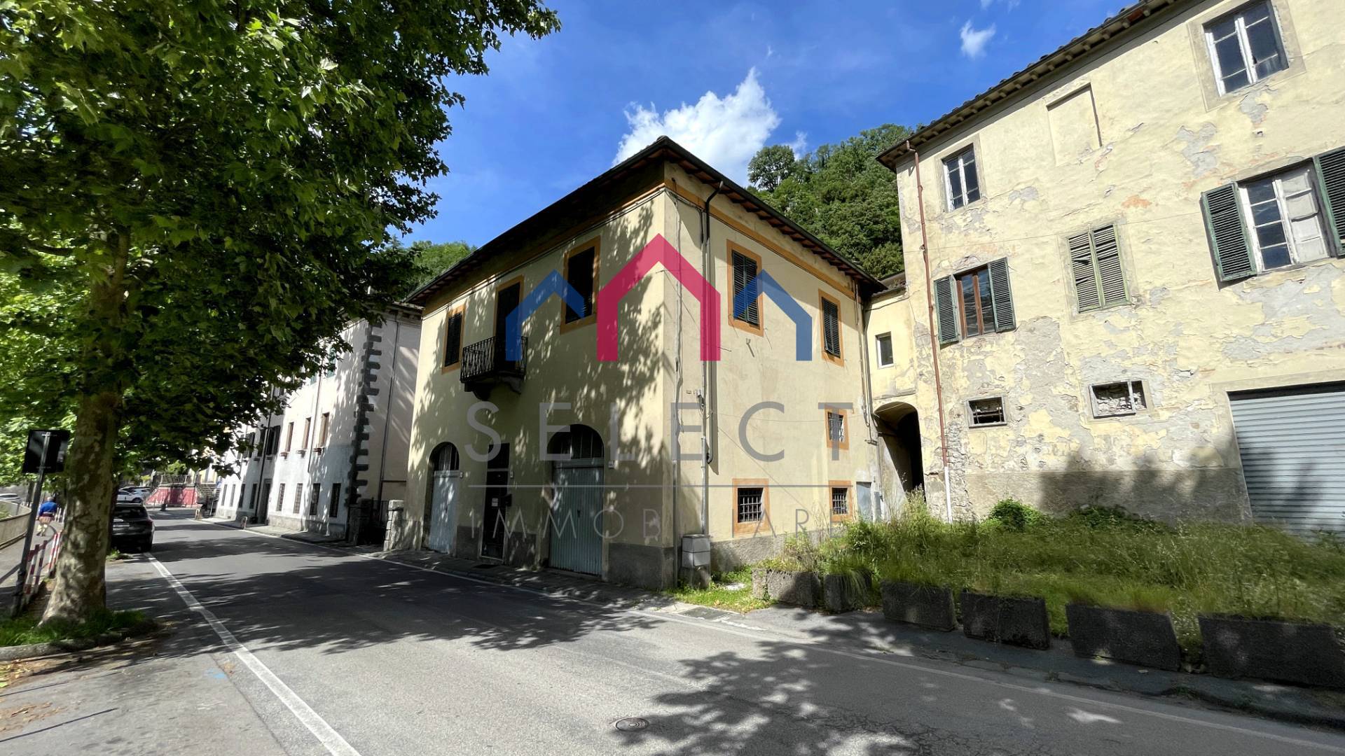 Palazzi in vendita a Bagni di Lucca, Ponte a Serraglio