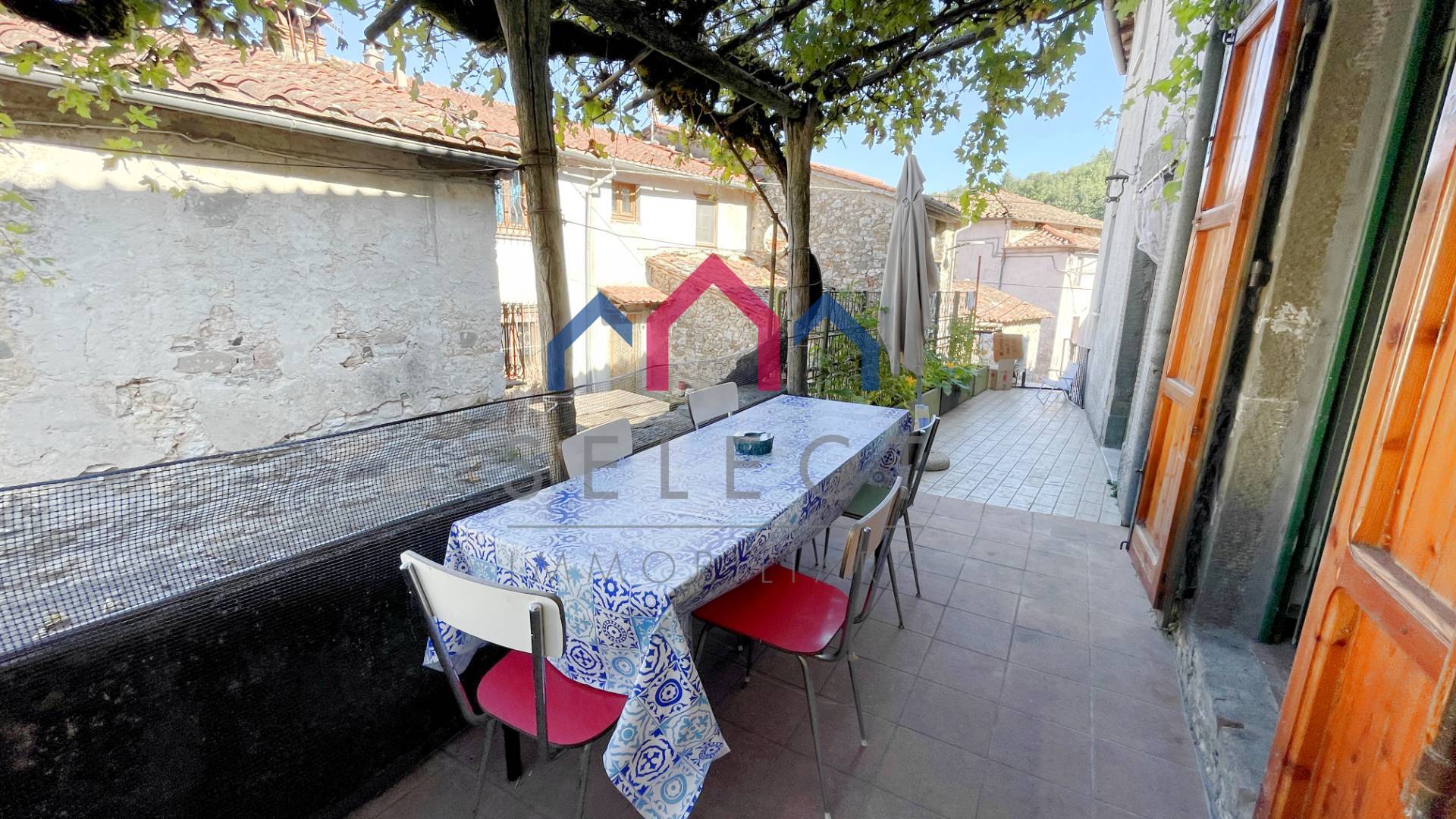 Terratetto in vendita a Borgo a Mozzano, San Romano