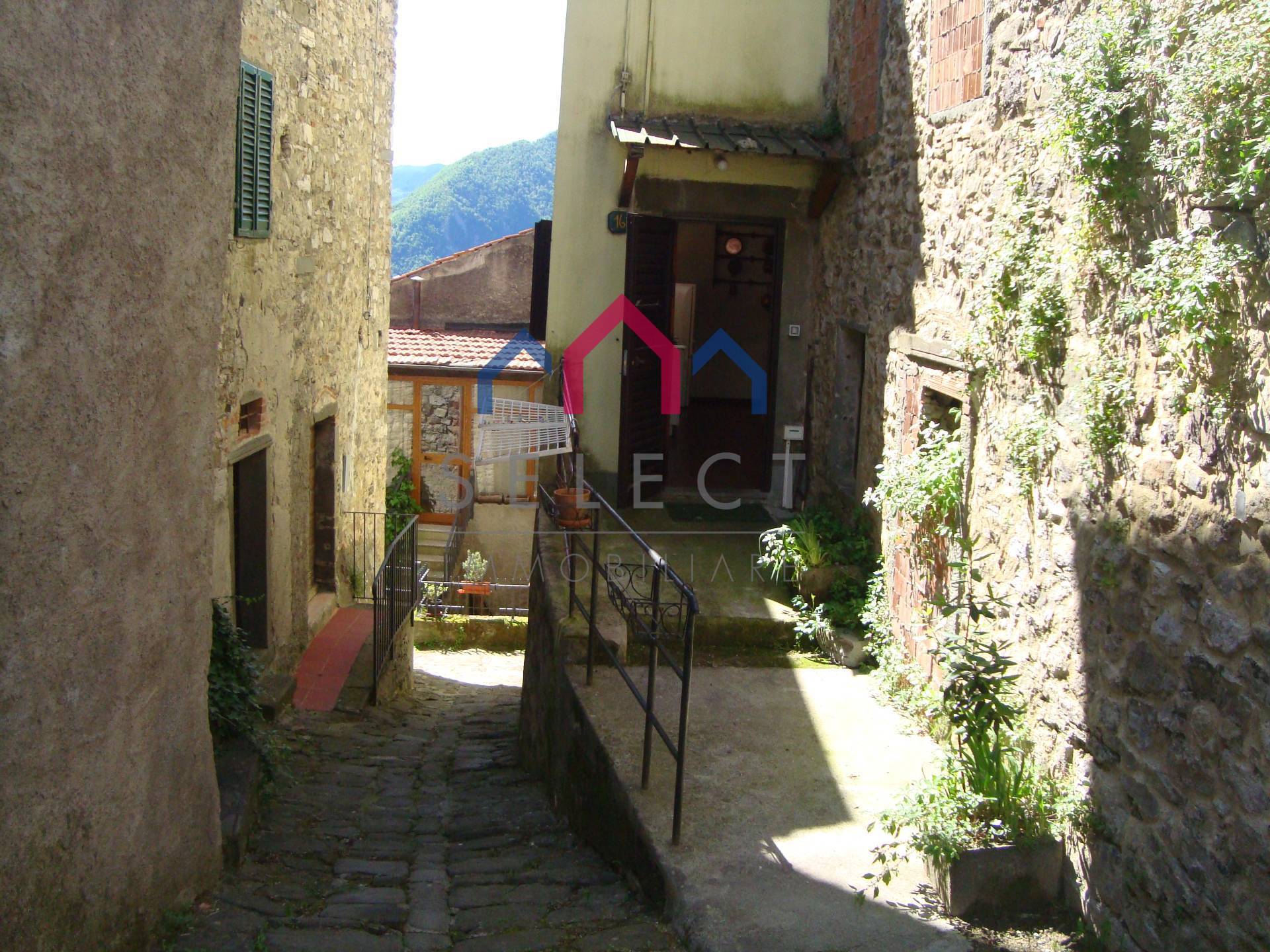 Terratetto in vendita a Bagni di Lucca, Vico Pancellorum