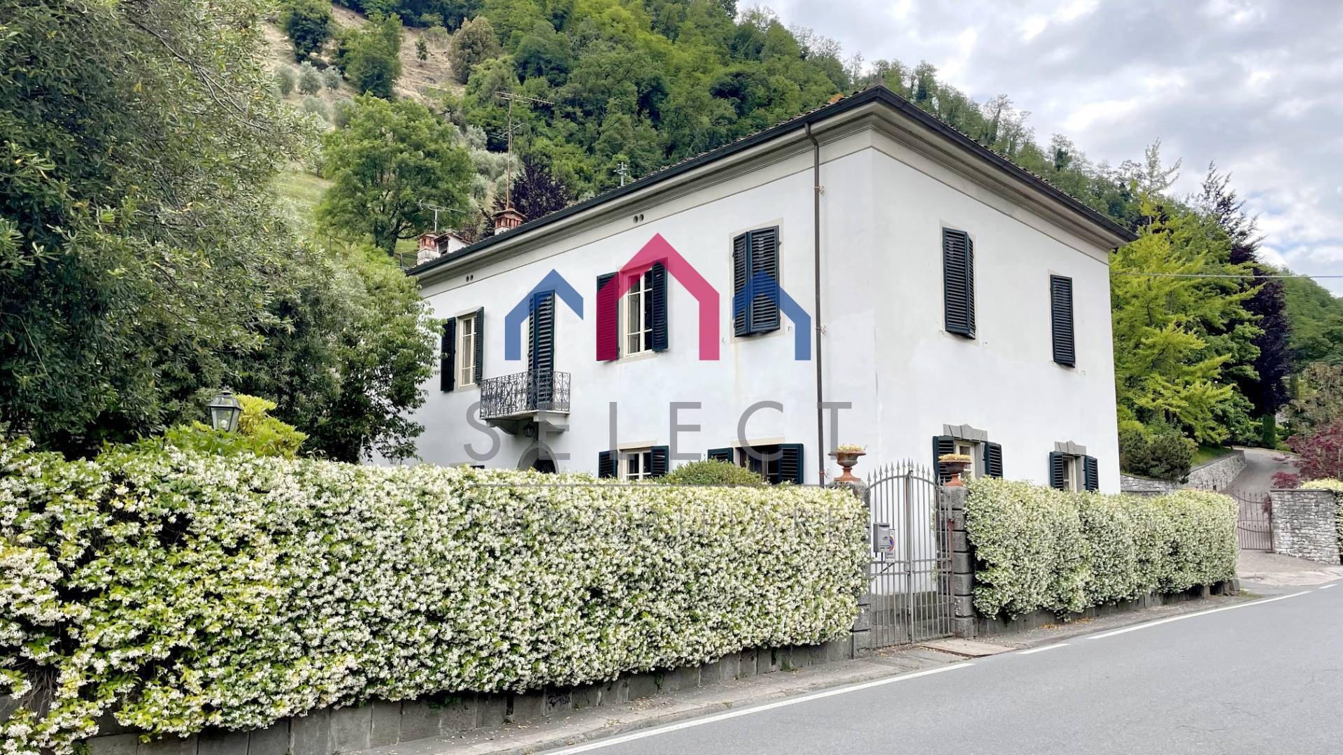 Villa in vendita a Bagni di Lucca