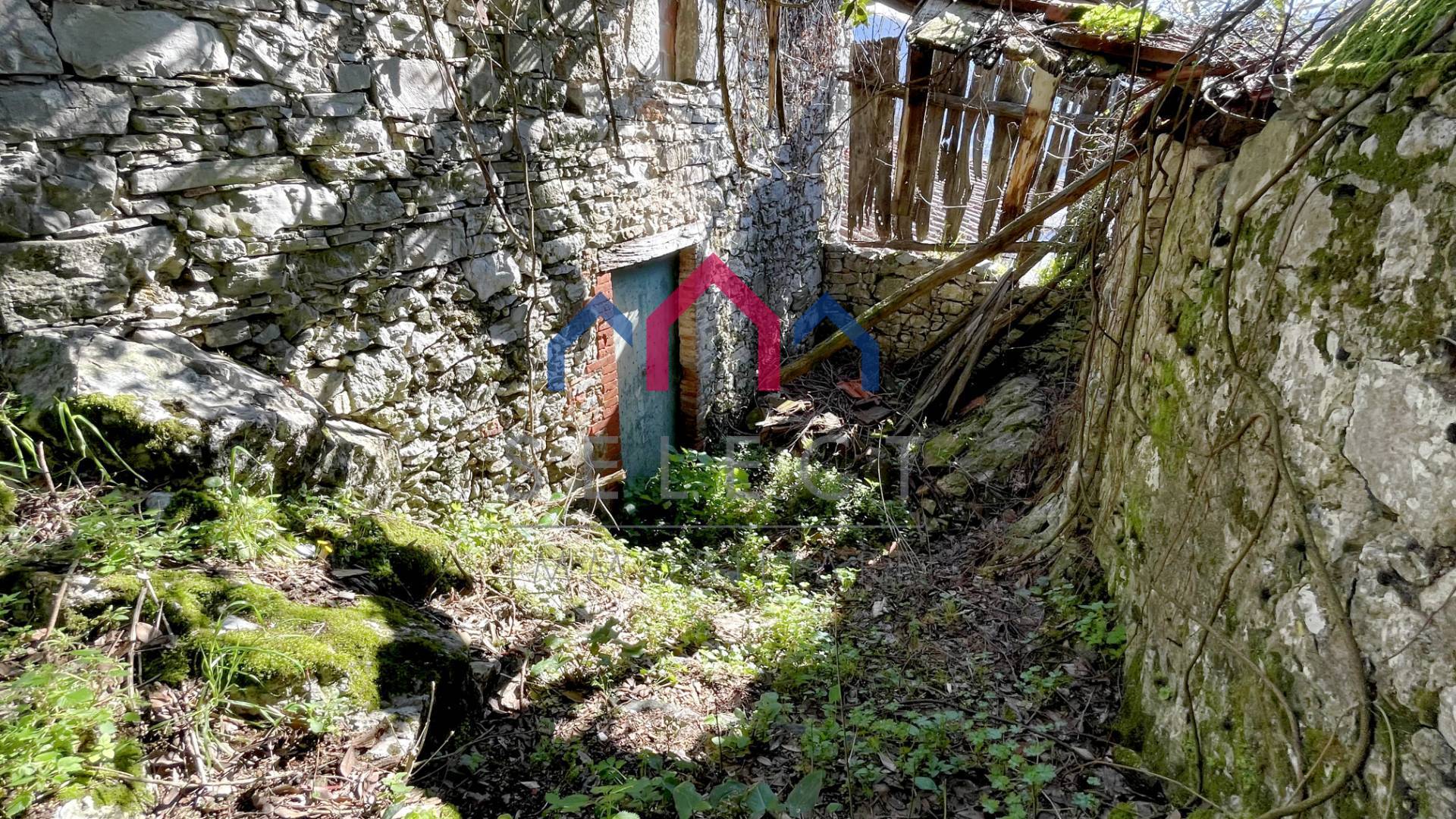 Rustico in vendita a Pescaglia, Villa a Roggio