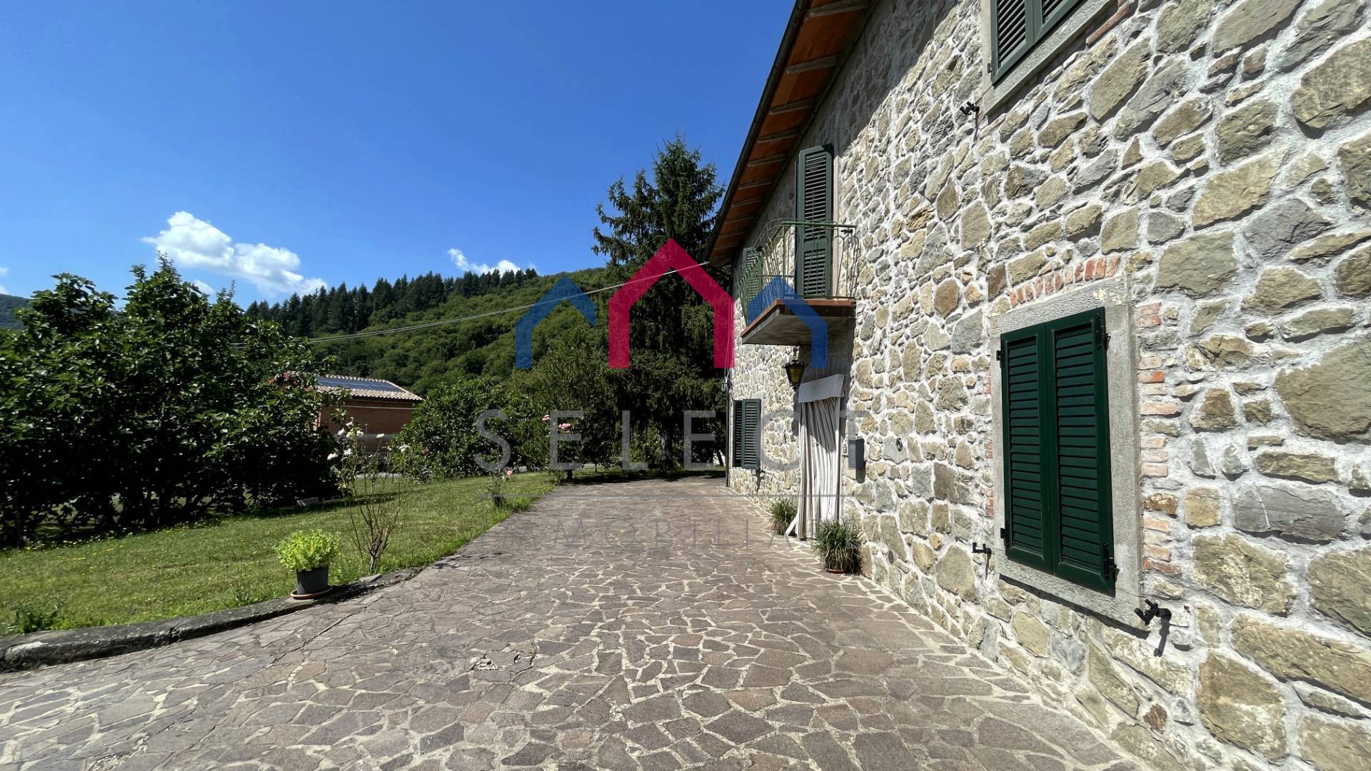 Rustico in vendita a Piazza al Serchio, Nicciano