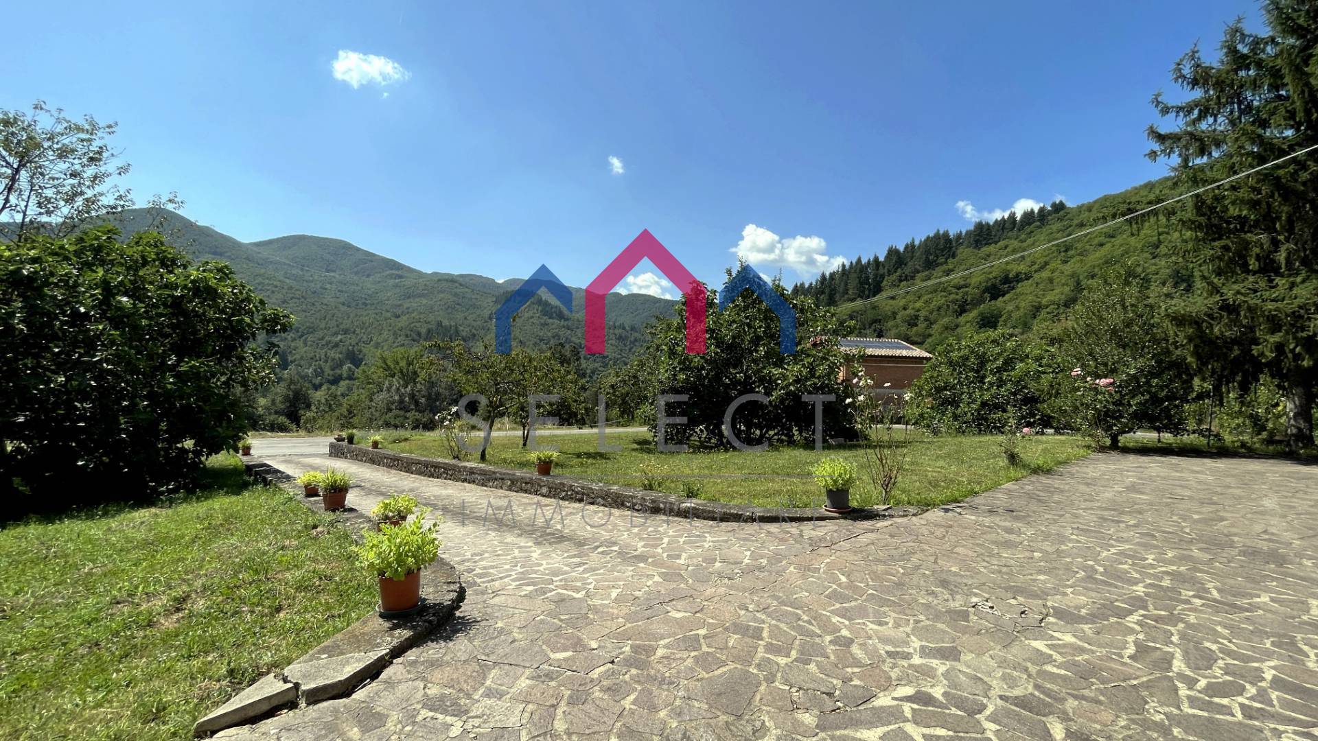 Rustico in vendita a Piazza al Serchio, Nicciano