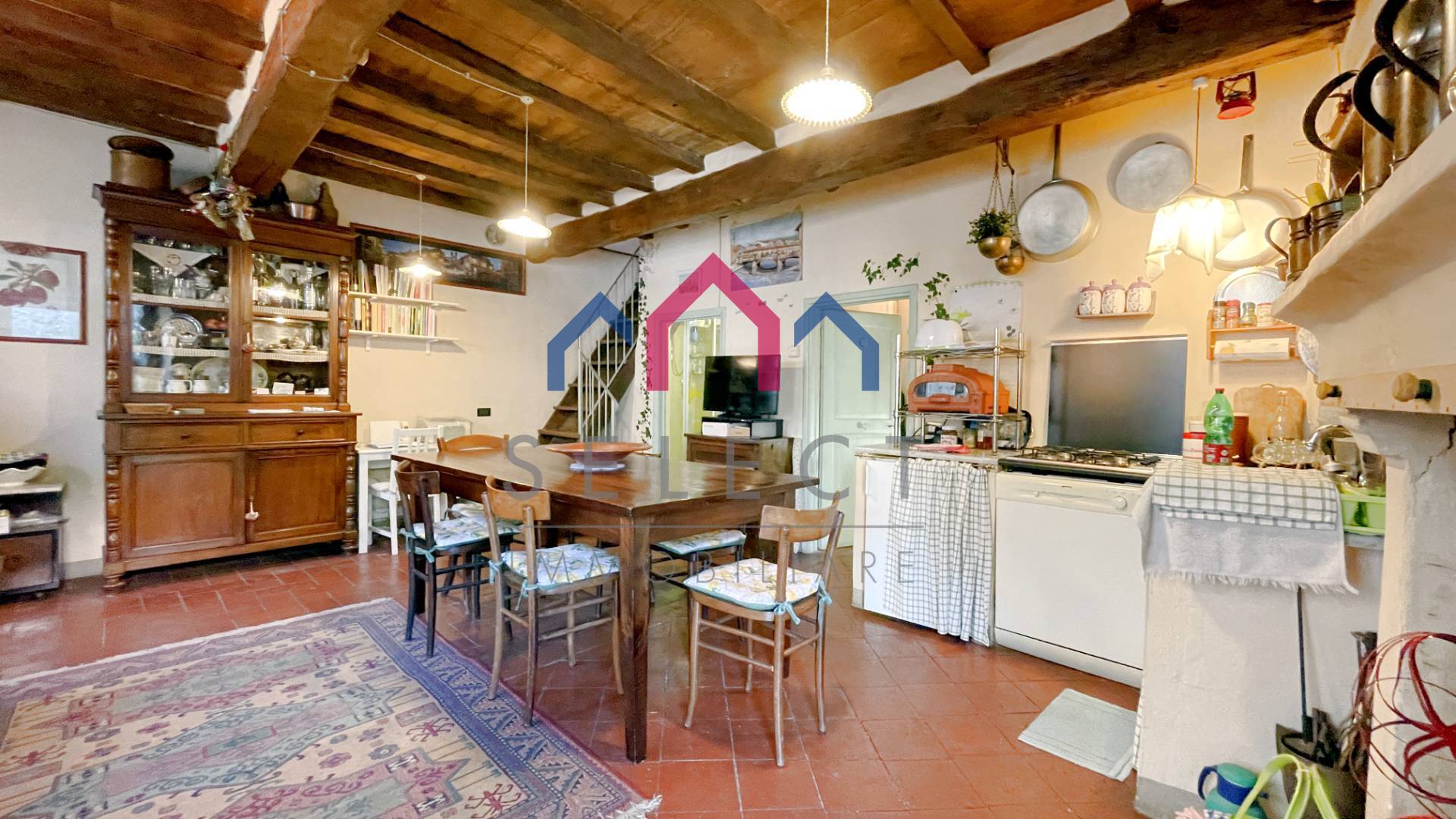 Appartamento indipendente in vendita a Borgo a Mozzano, Cune