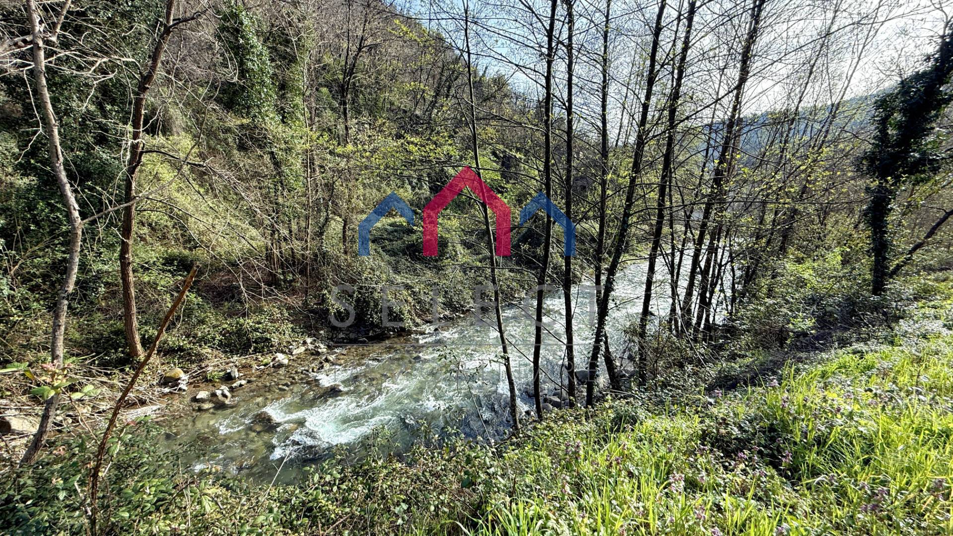 Casa indipendente in vendita a Villa Basilica