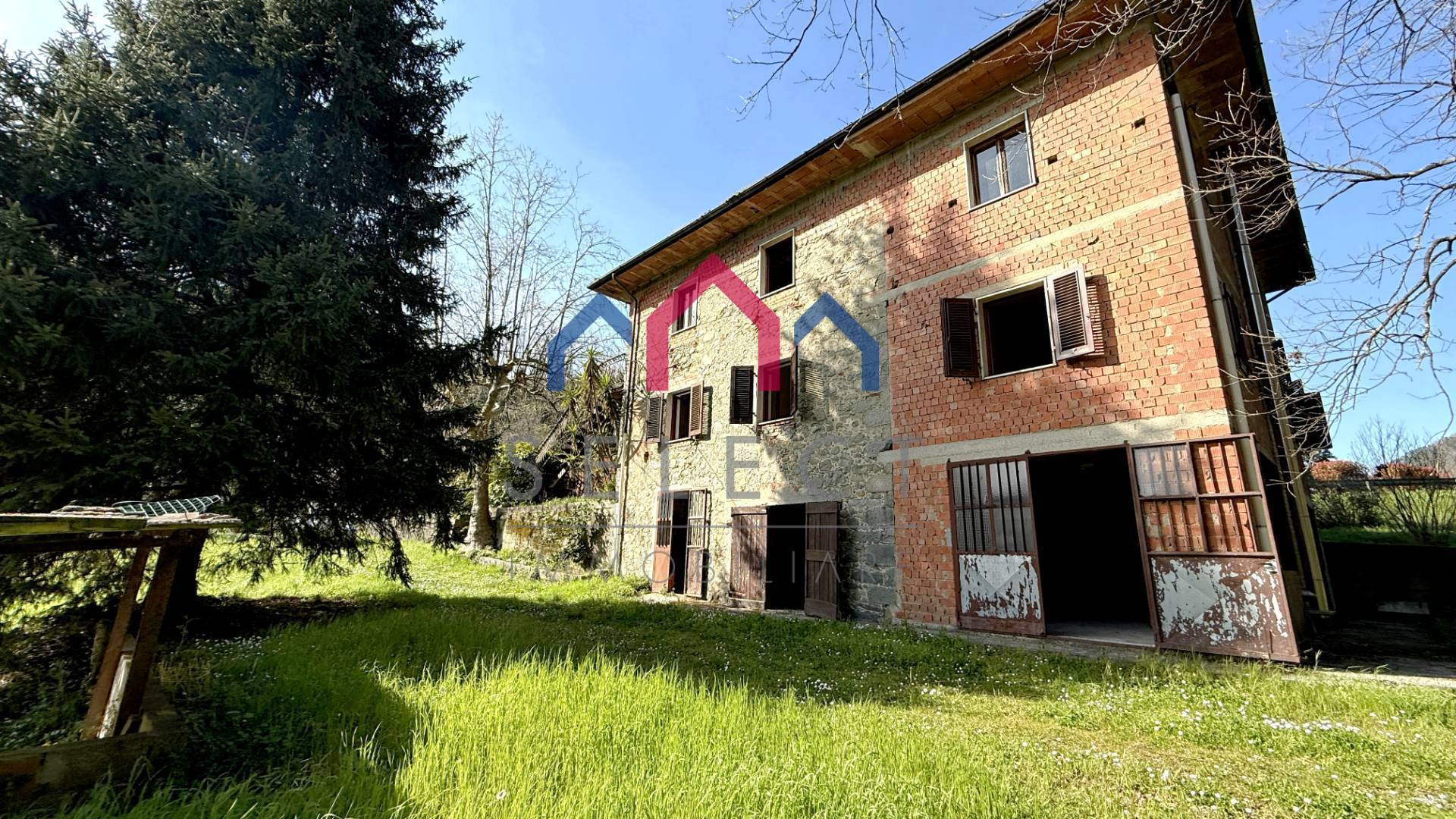 Casa indipendente in vendita a Villa Basilica