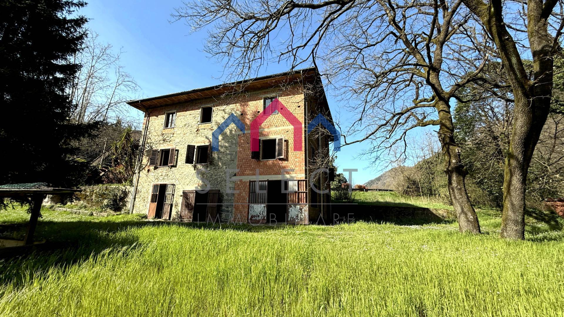 Casa indipendente in vendita a Villa Basilica