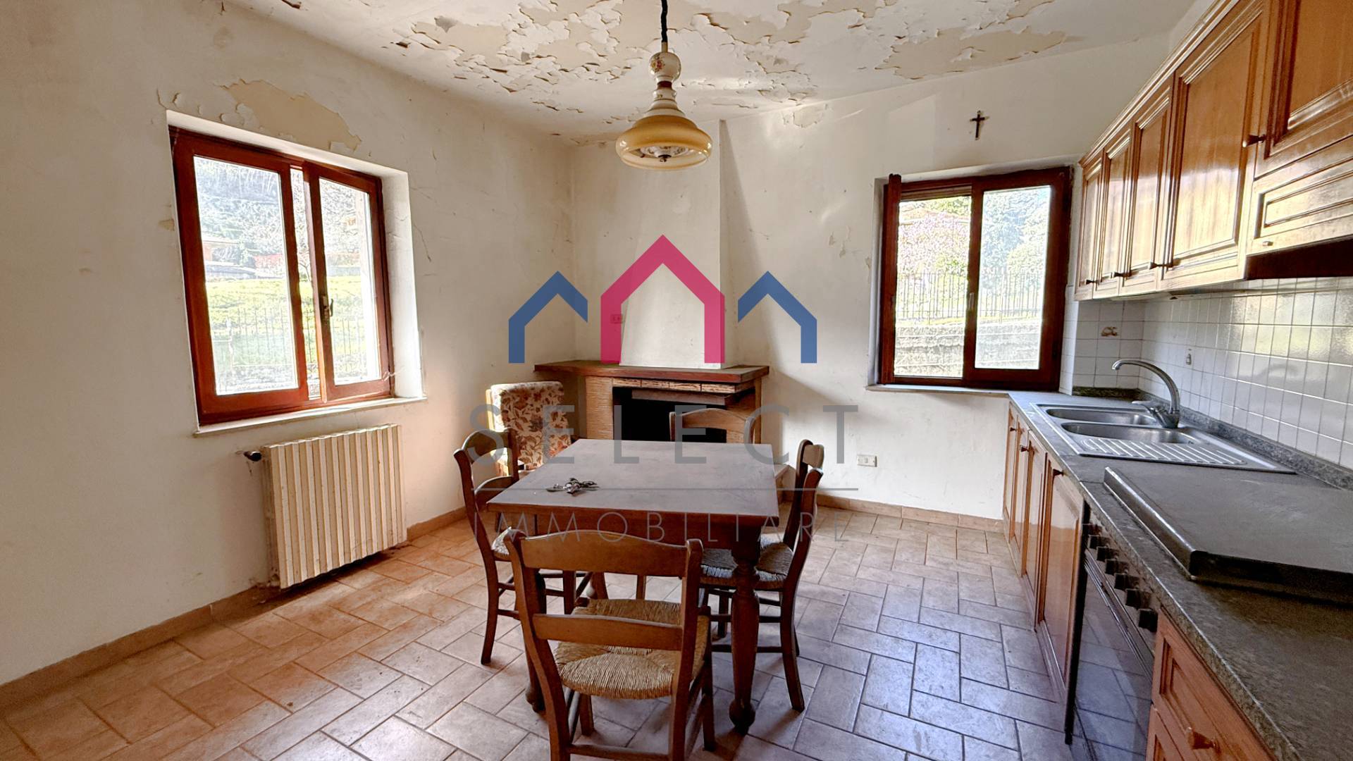 Casa indipendente in vendita a Villa Basilica