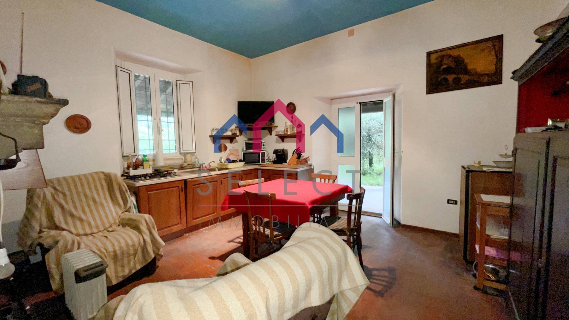 Villa in vendita a Piazza al Serchio, Nicciano