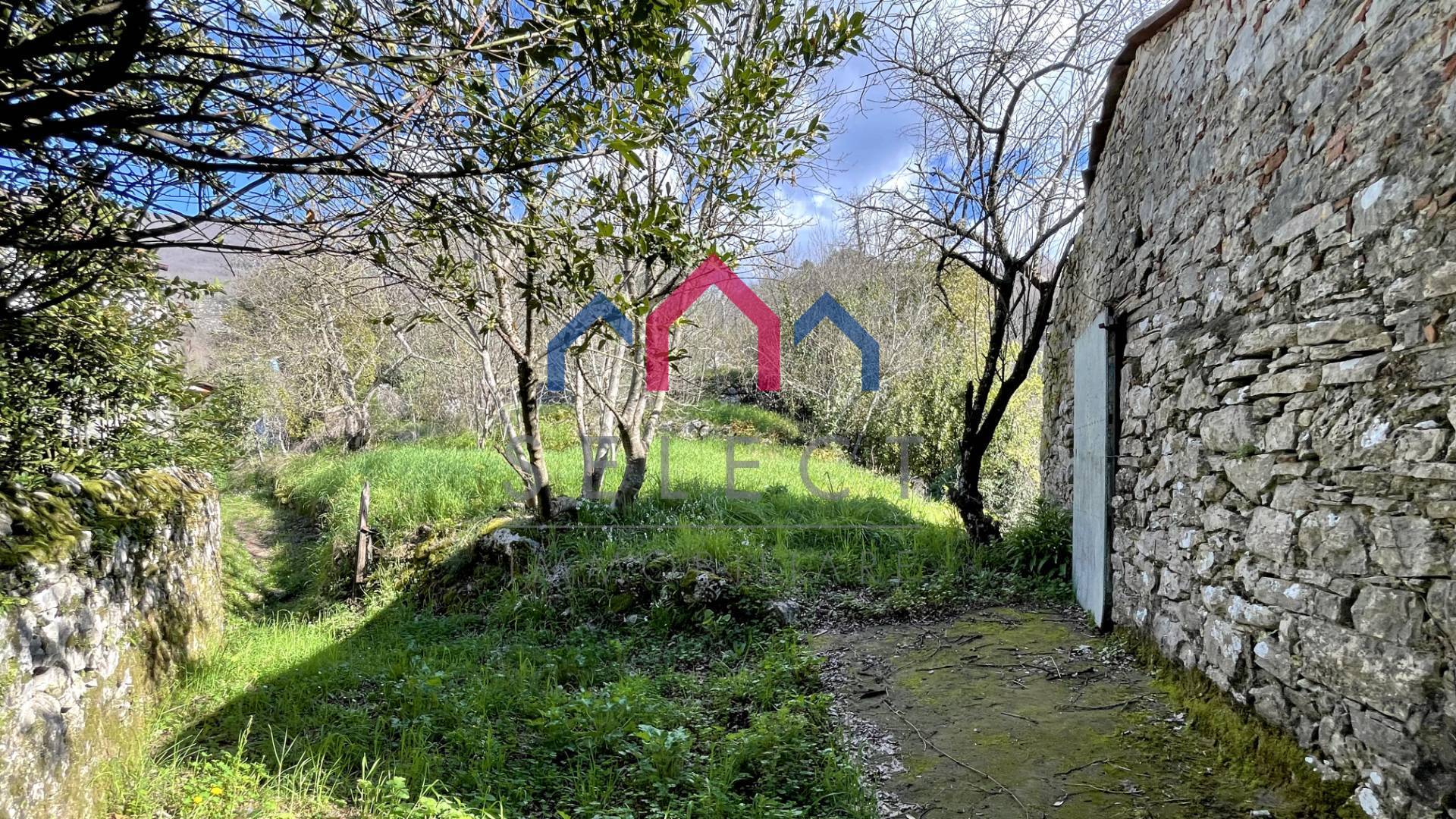 Rustico in vendita a Pescaglia, Villa a Roggio