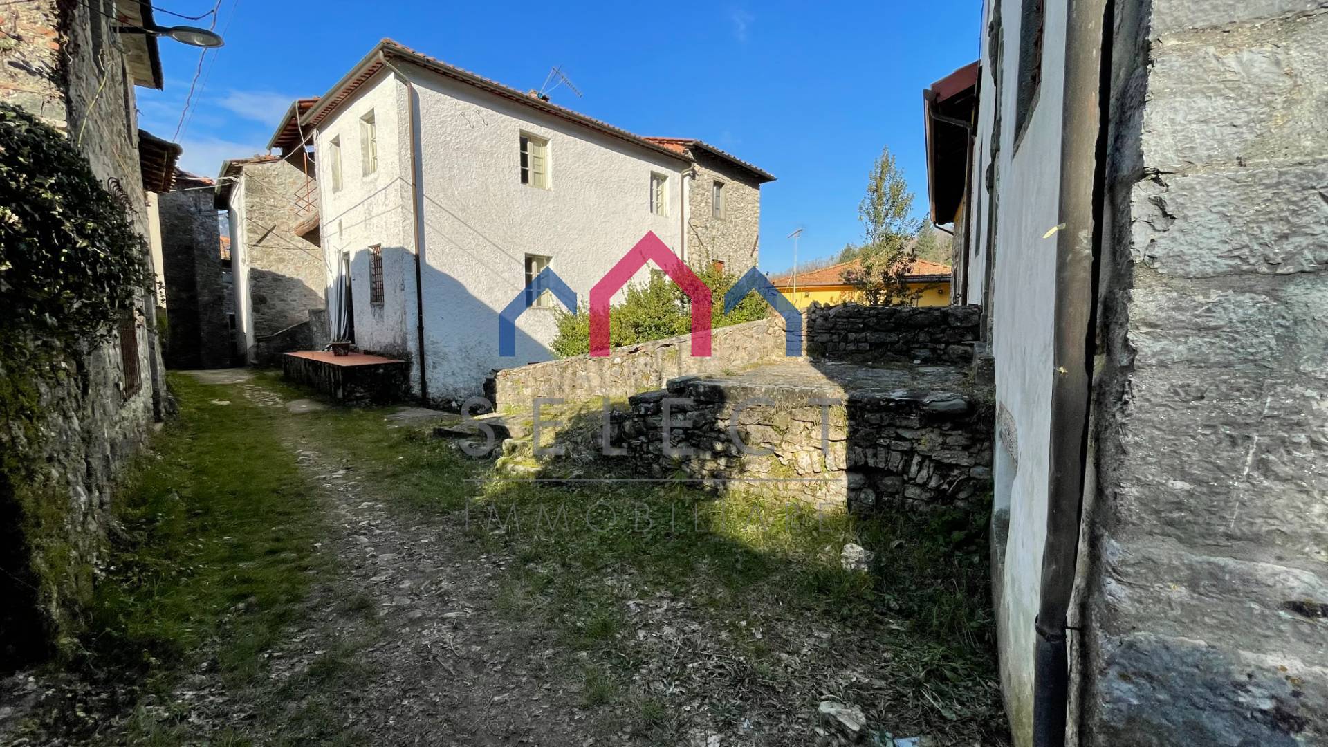 Terratetto in vendita a Borgo a Mozzano, San Romano
