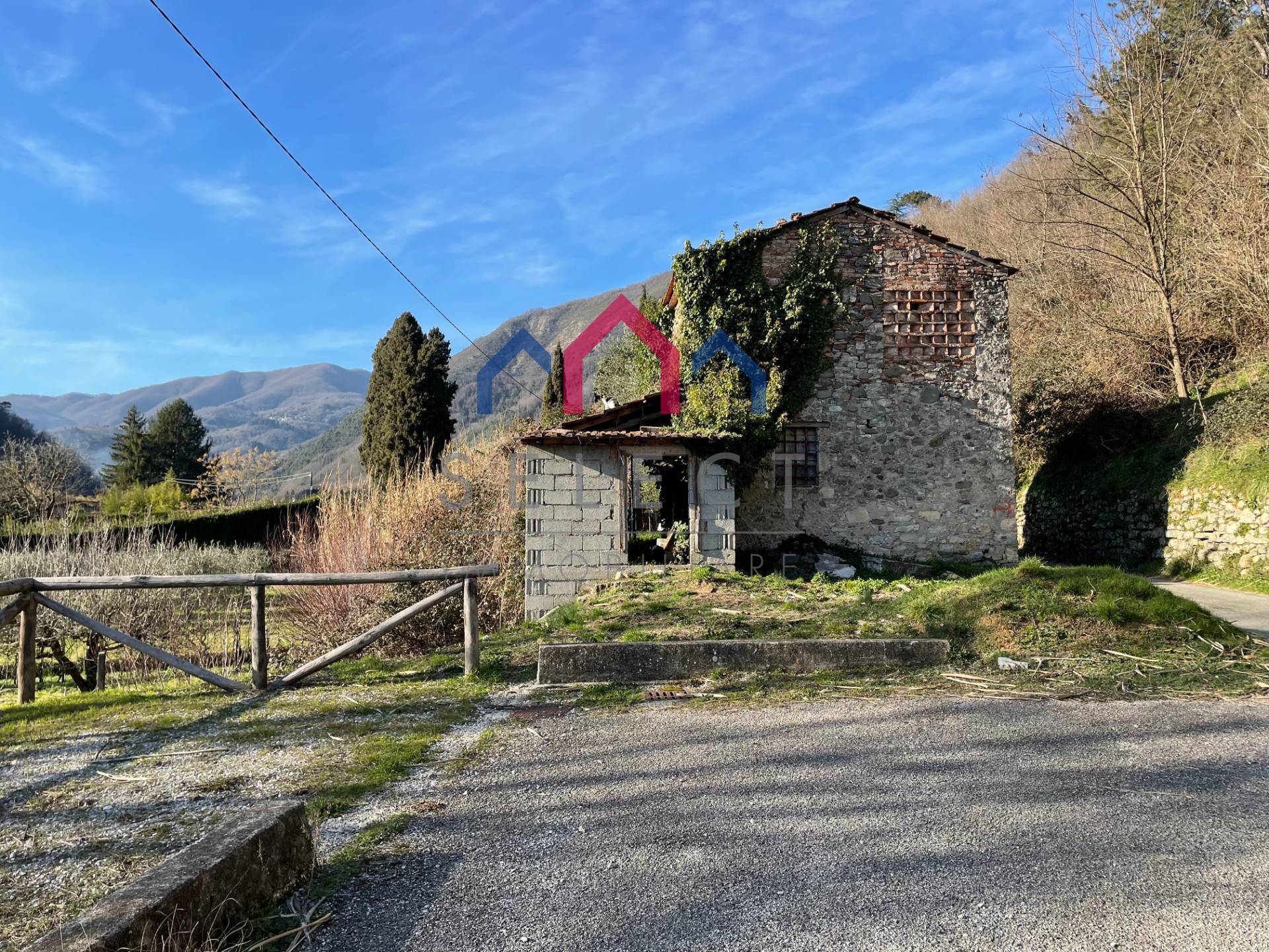 Rustico in vendita a Borgo a Mozzano, Diecimo