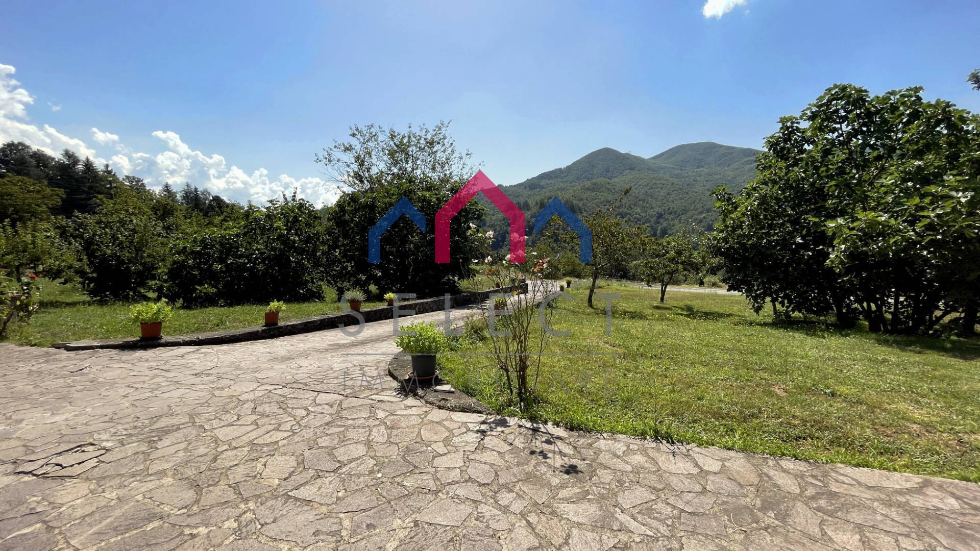 Rustico in vendita a Piazza al Serchio, Nicciano